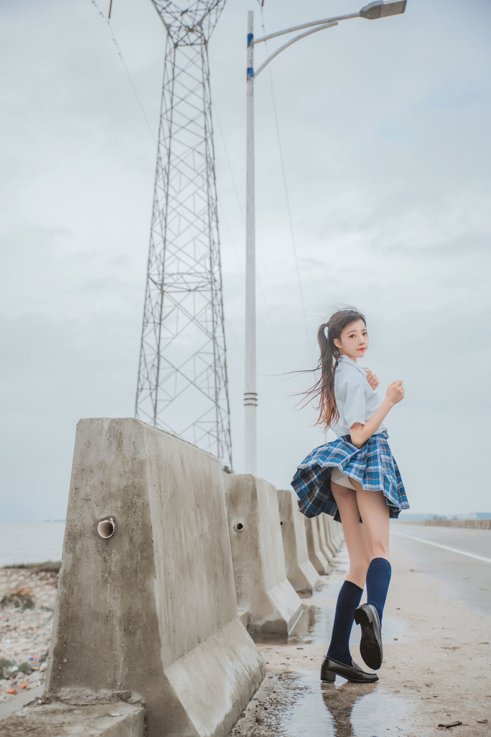  belle  Cosplay] Sakura Đào Meo «Gió Bên Tai»
