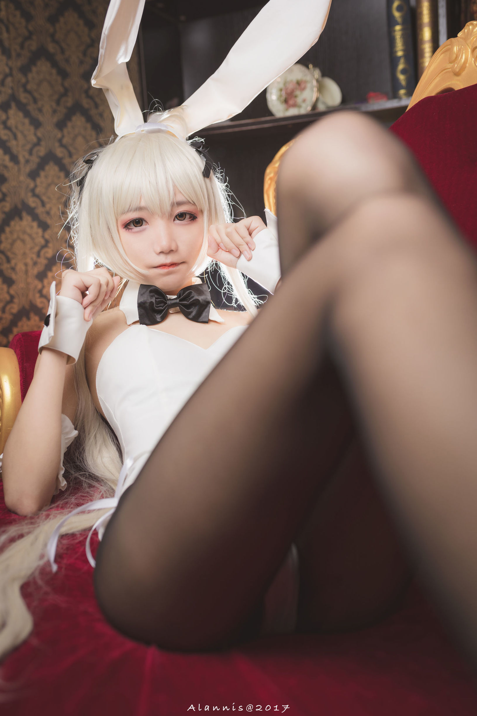 蘿莉COS] 清純少女五更百鬼 - 兔女郎+白絲美腿