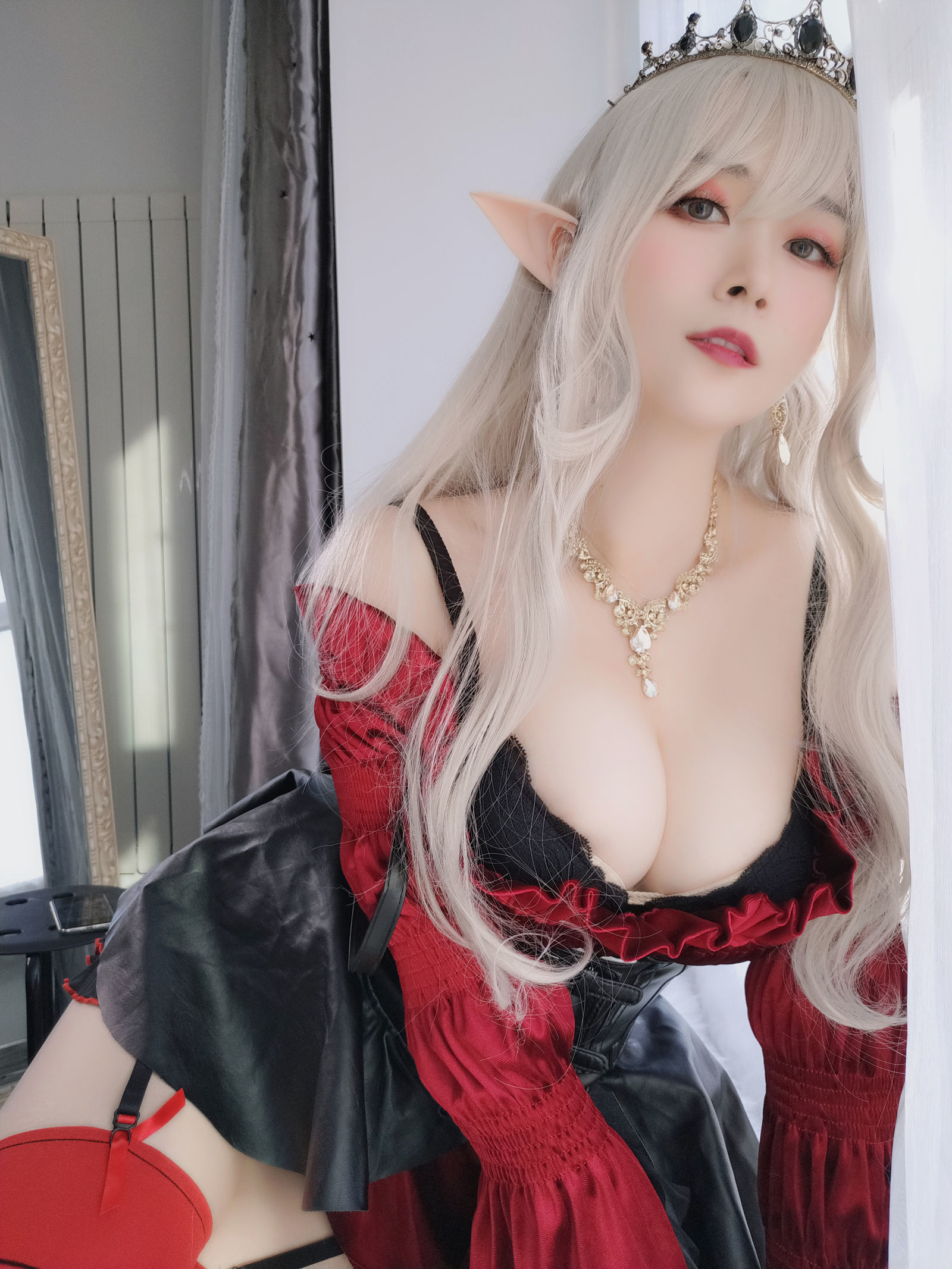  belle ta COS] Silver - Royal Vampire
