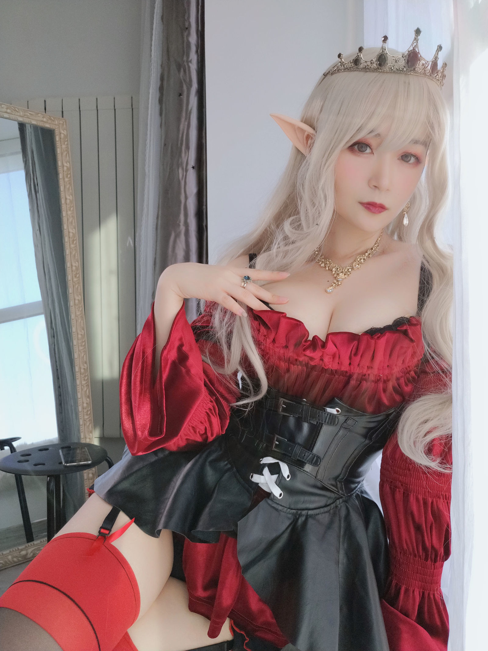 belle ta COS] Silver - Royal Vampire