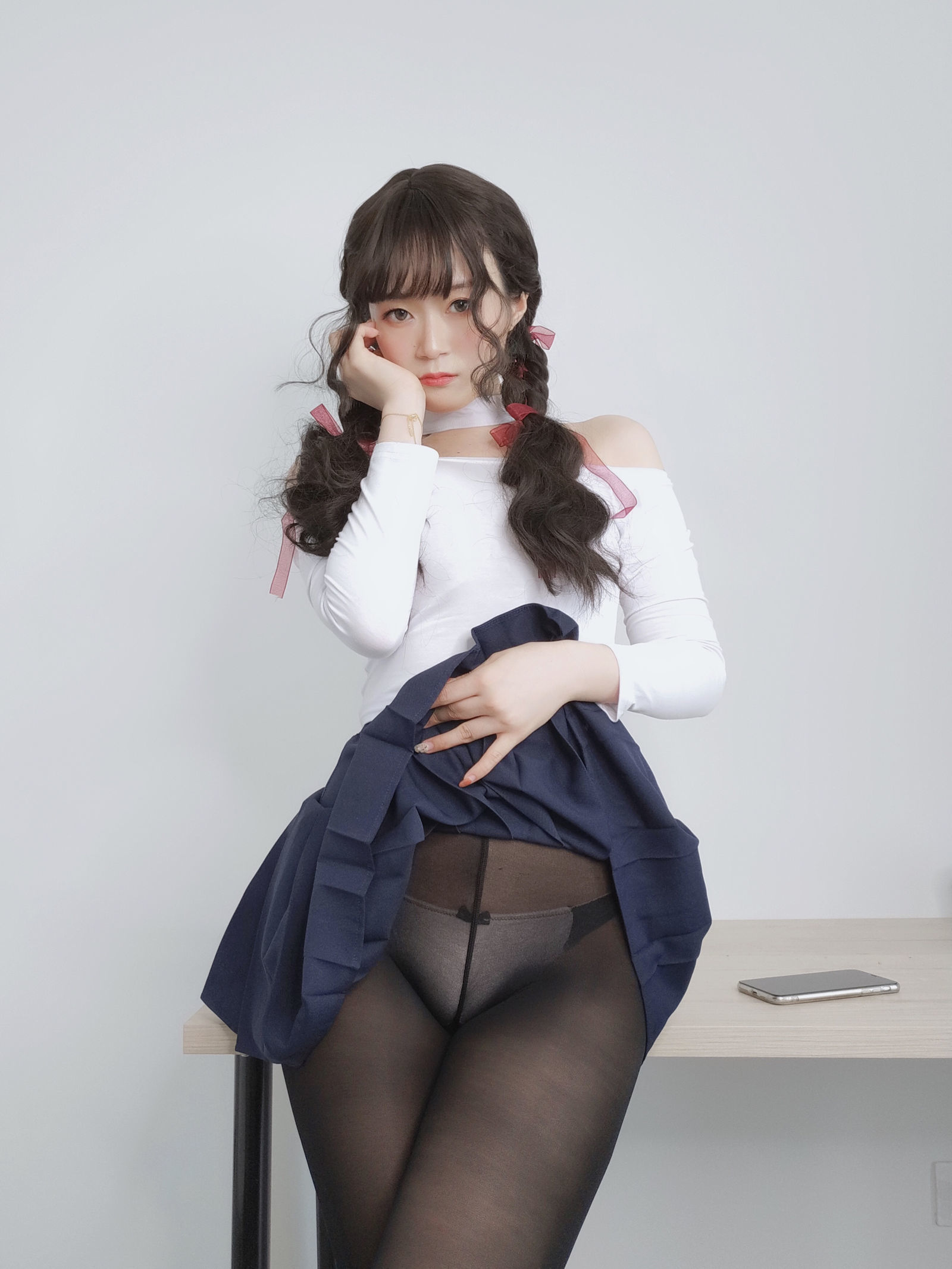 ロリコス] 白銀 - 隣家のお姉さんの黒ストッキング2