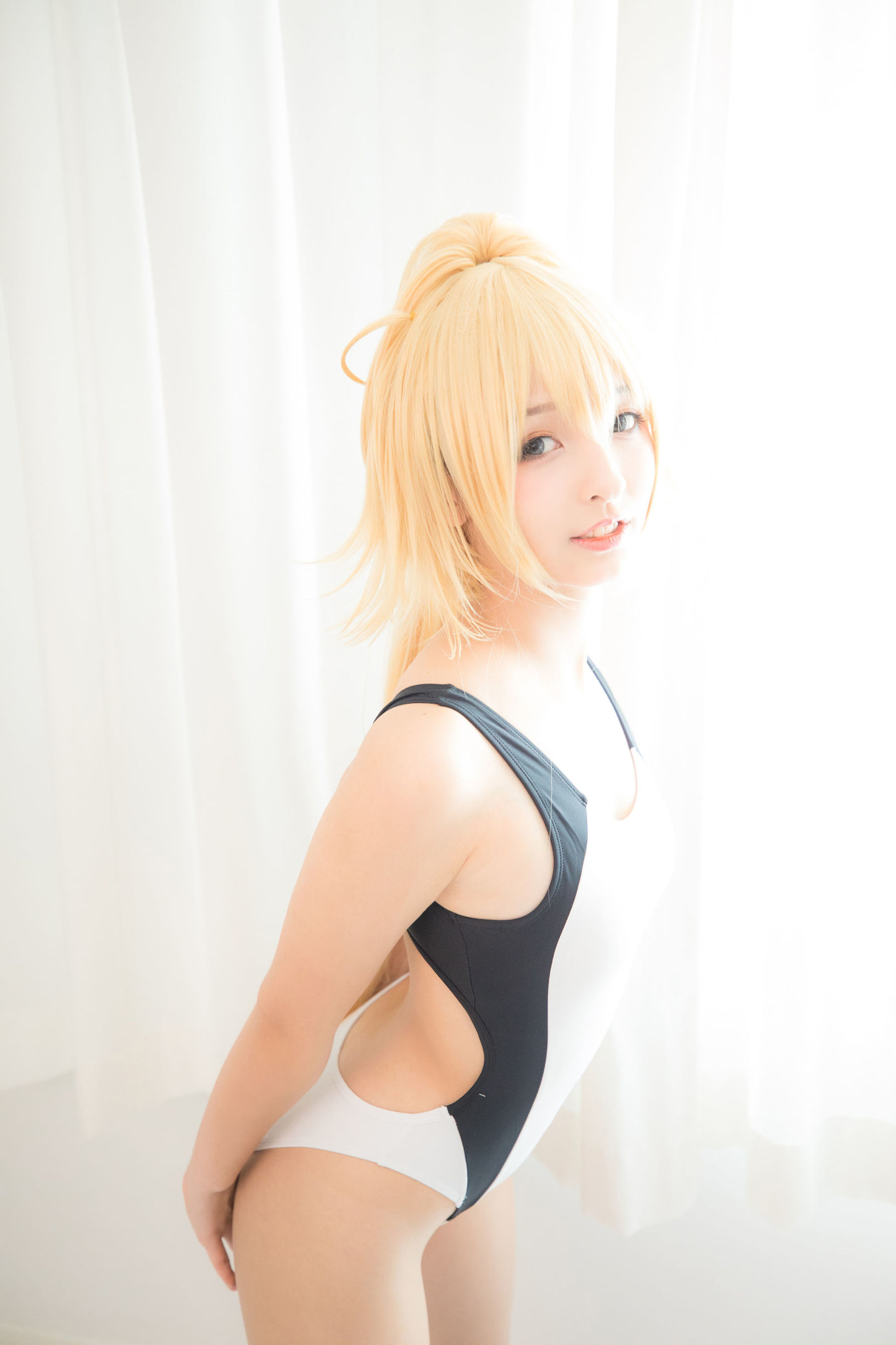 ロリコス] 神楽坂真冬 ジャンヌ・ダルク水着