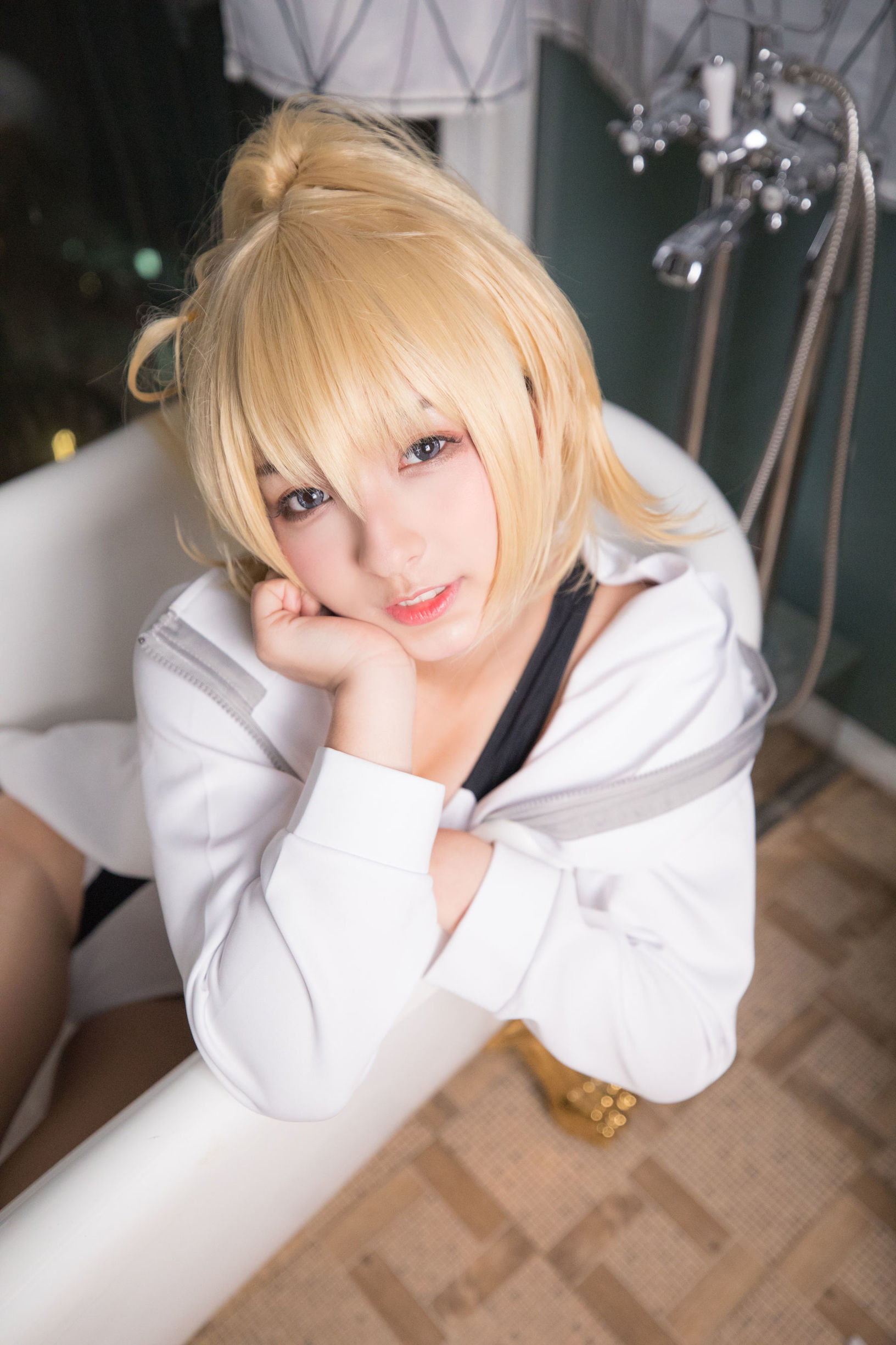 [萝莉COS] 神楽坂真冬 贞德泳装