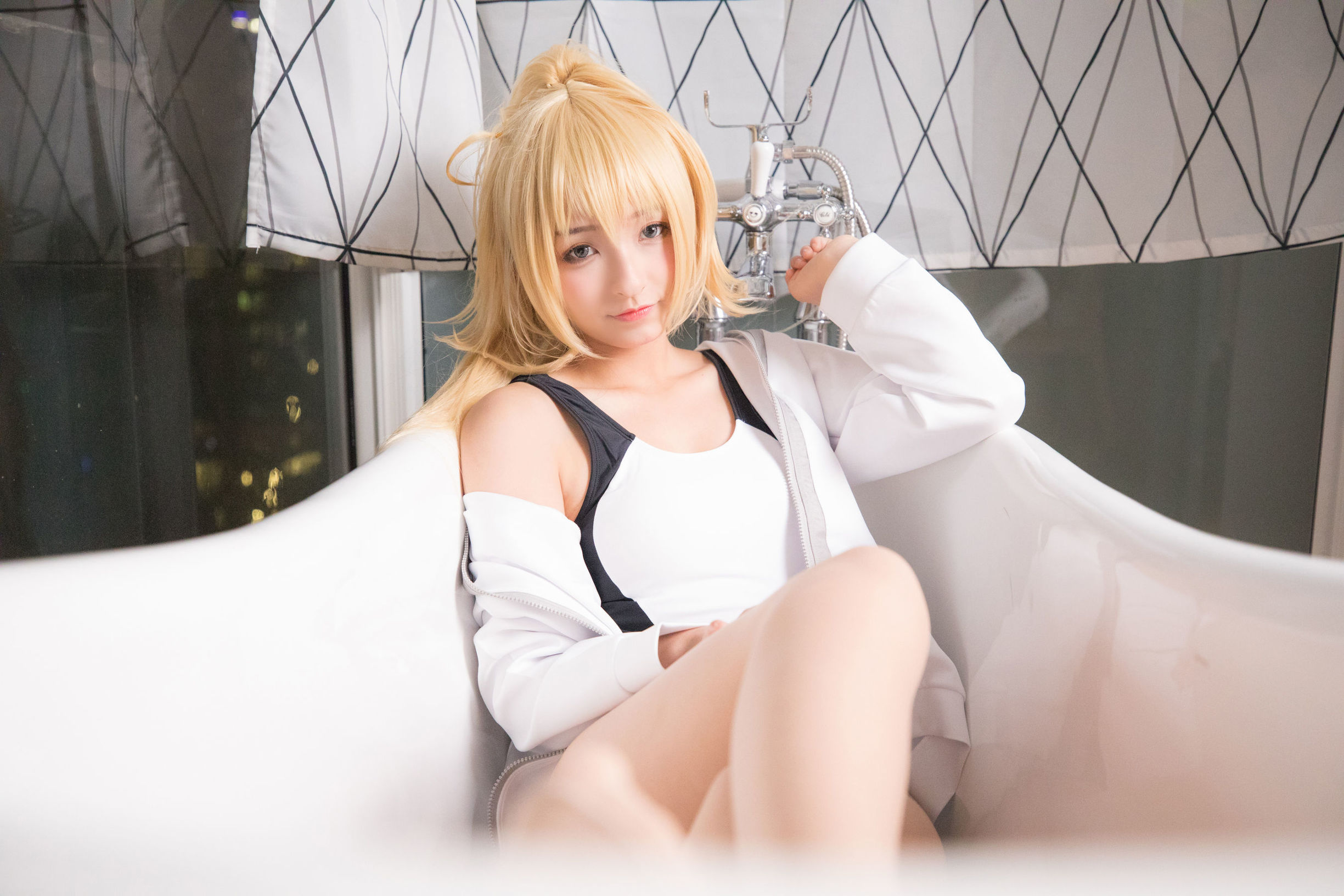 [萝莉COS] 神楽坂真冬 贞德泳装
