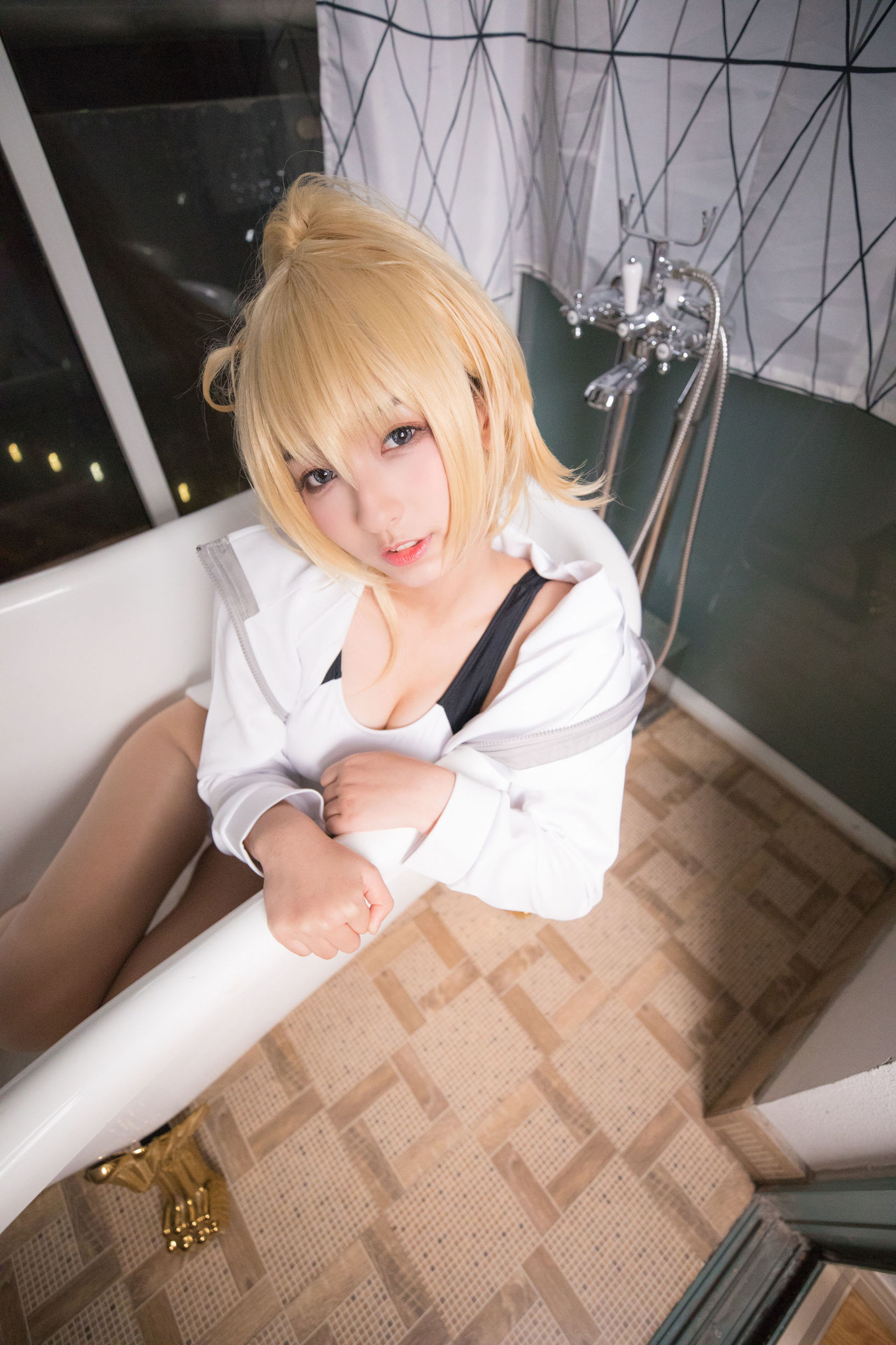 [萝莉COS] 神楽坂真冬 贞德泳装