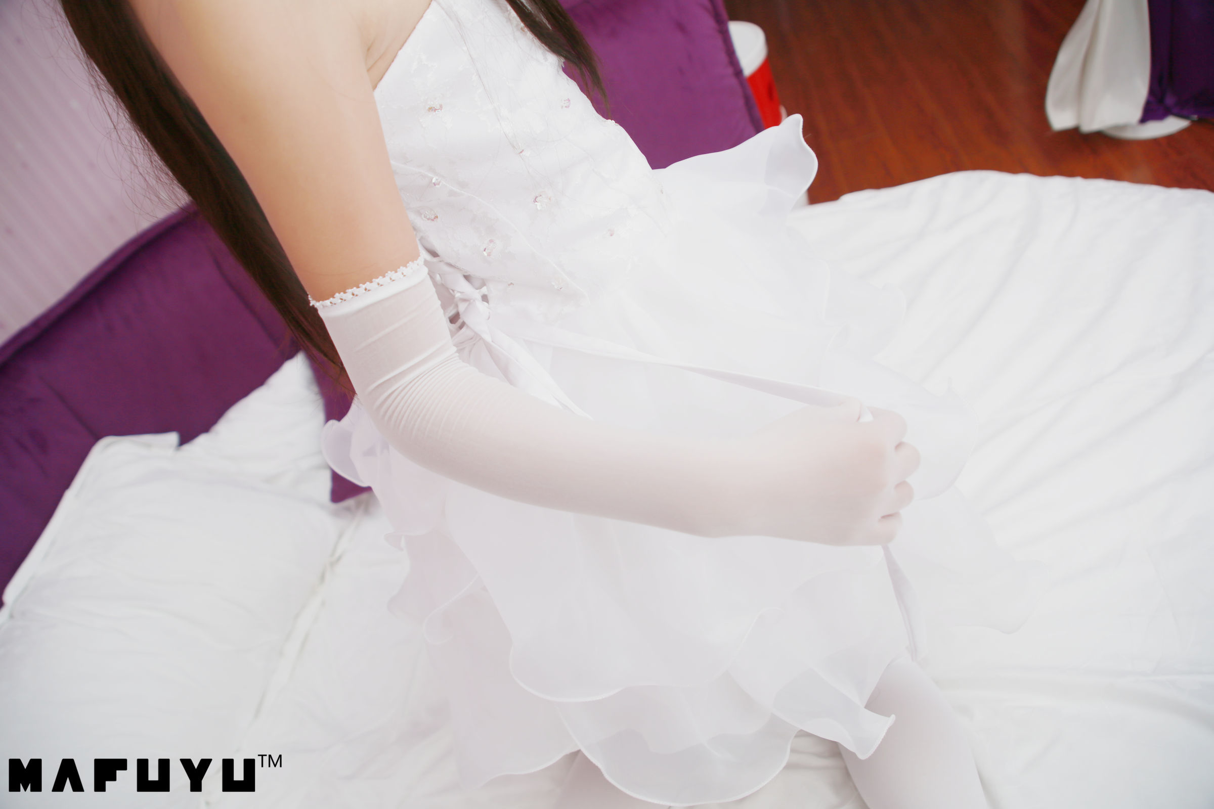  belle ta Cosplay] Kagura Ban Mafuyu Wedding Dress Series Photo Set