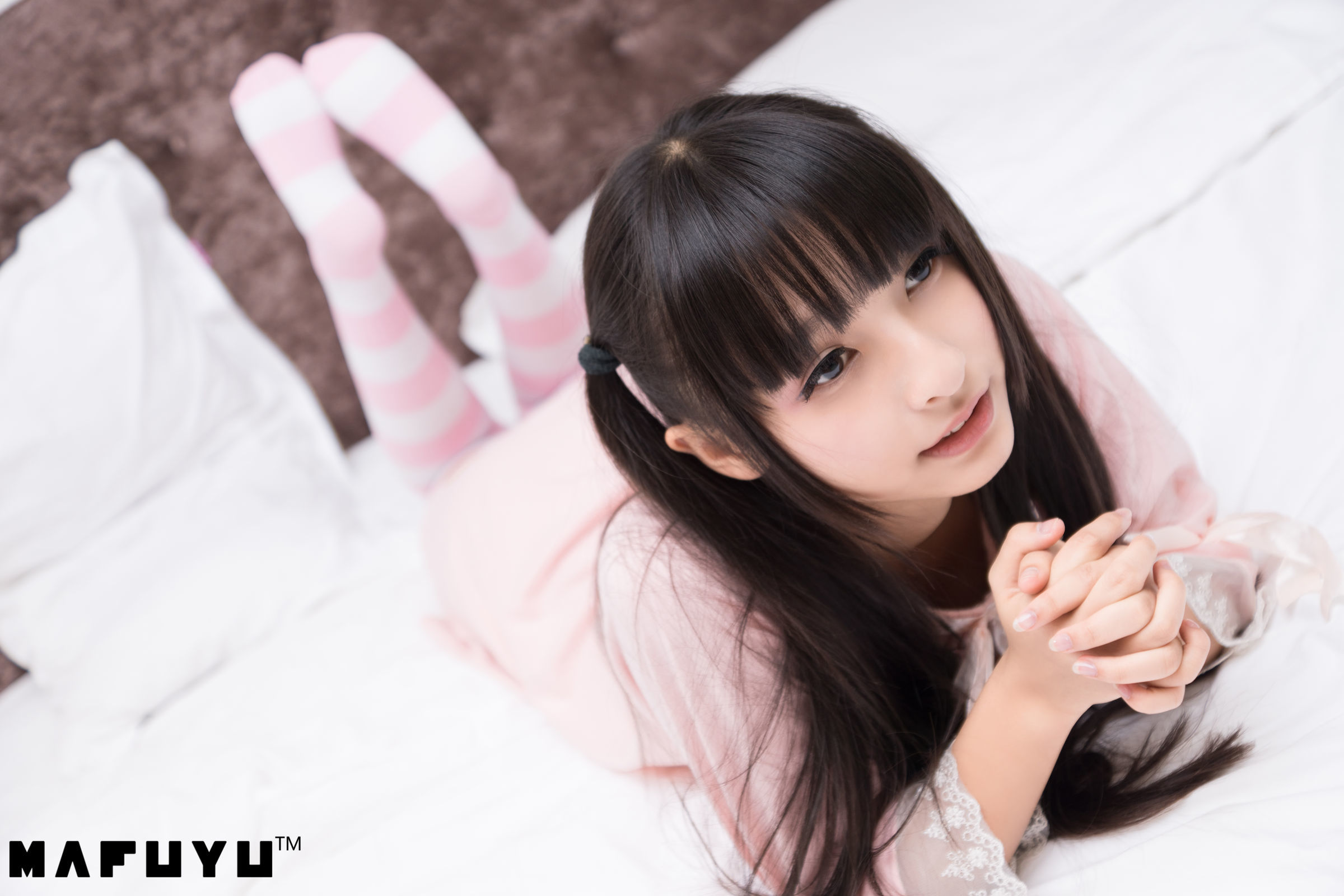  belle ta Cosplay] Kagura Ban Mafuyu Sê-ri Ảnh Sọc Hồng Trắng
