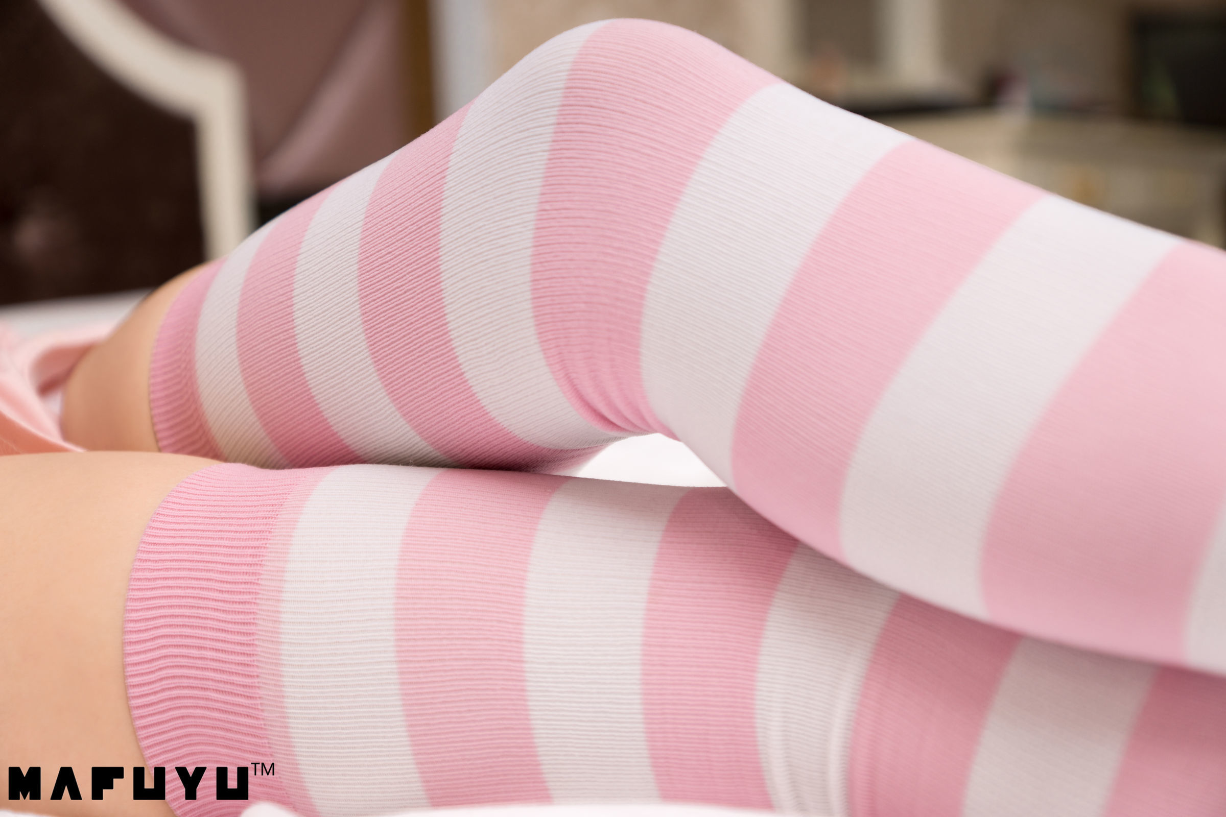  belle ta Cosplay] Kagura Ban Mafuyu Pink and White Striped Series Photo Set