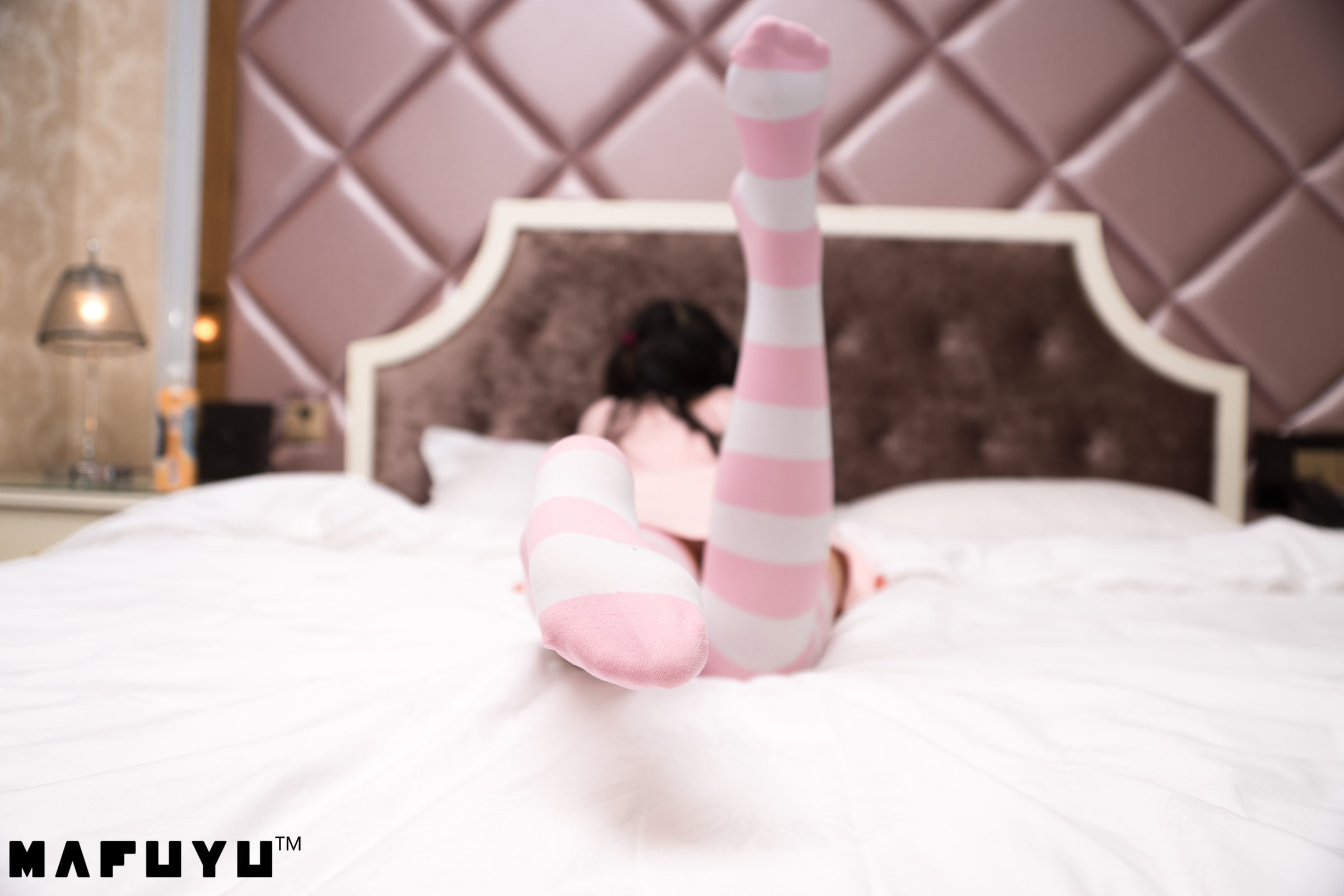  belle ta Cosplay] Kagura Ban Mafuyu Pink and White Striped Series Photo Set