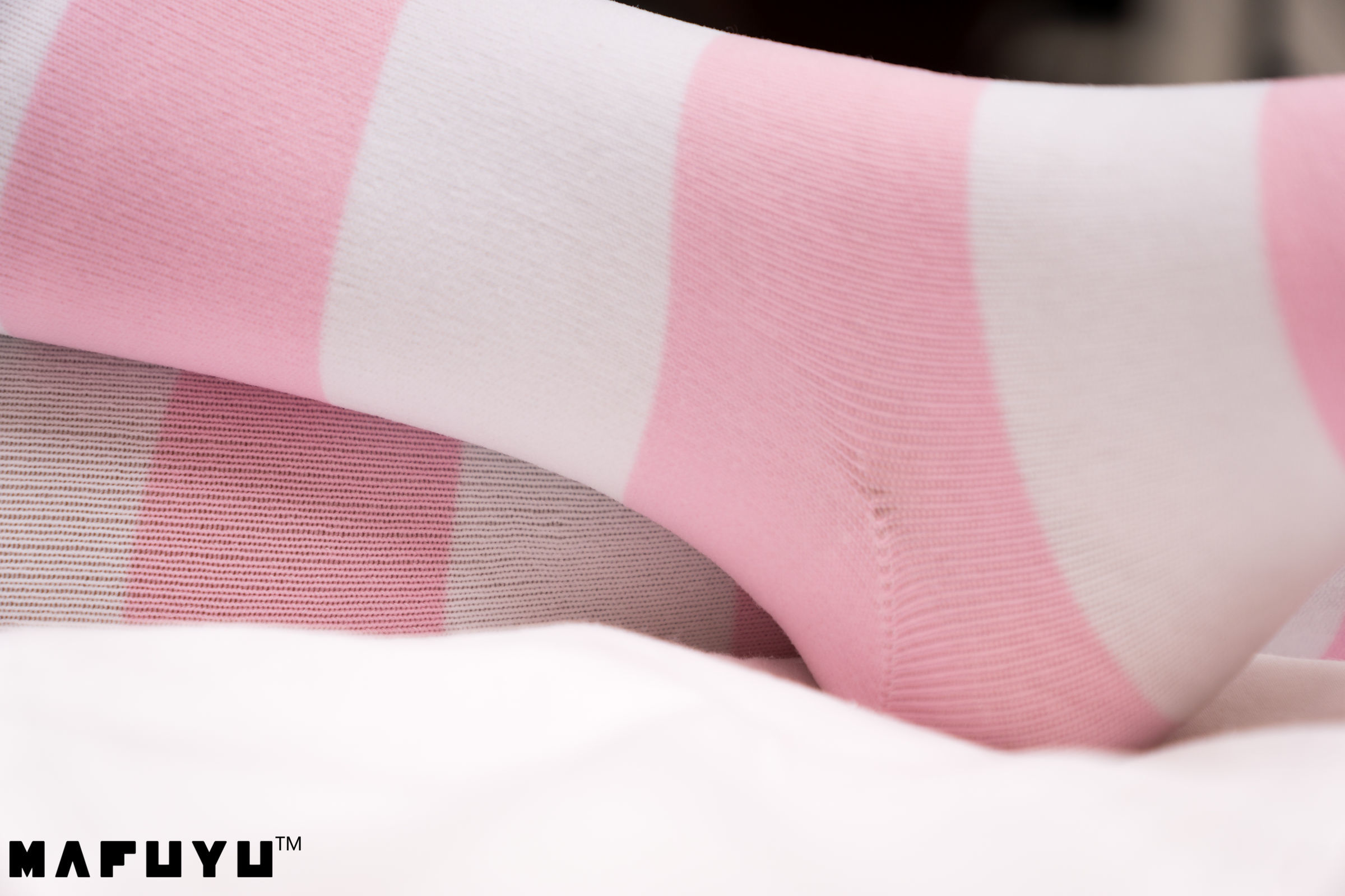  belle ta Cosplay] Kagura Ban Mafuyu Pink and White Striped Series Photo Set