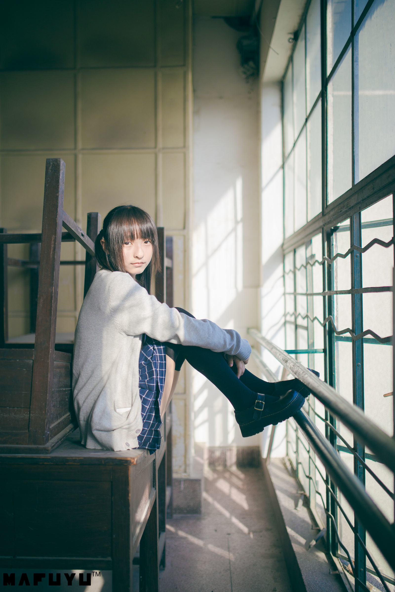  belle  COS] Kagura Ban Mafuyu - Bộ ảnh Series Áo đồng phục trường học Ánh Dương