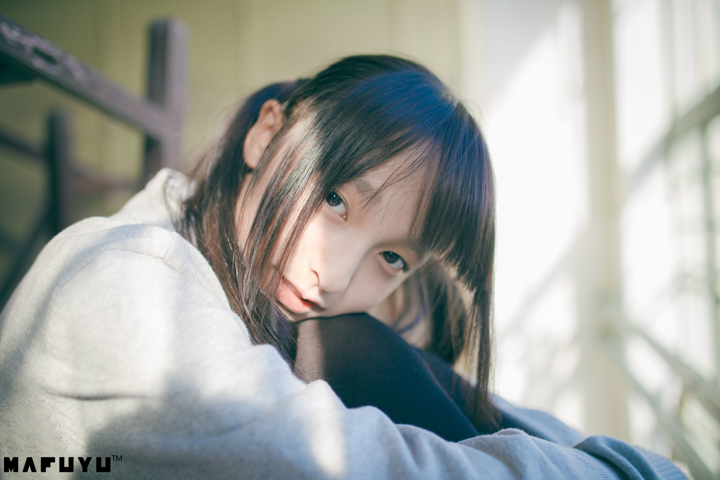  belle  COS] Kagura Ban Mafuyu - Bộ ảnh Series Áo đồng phục trường học Ánh Dương