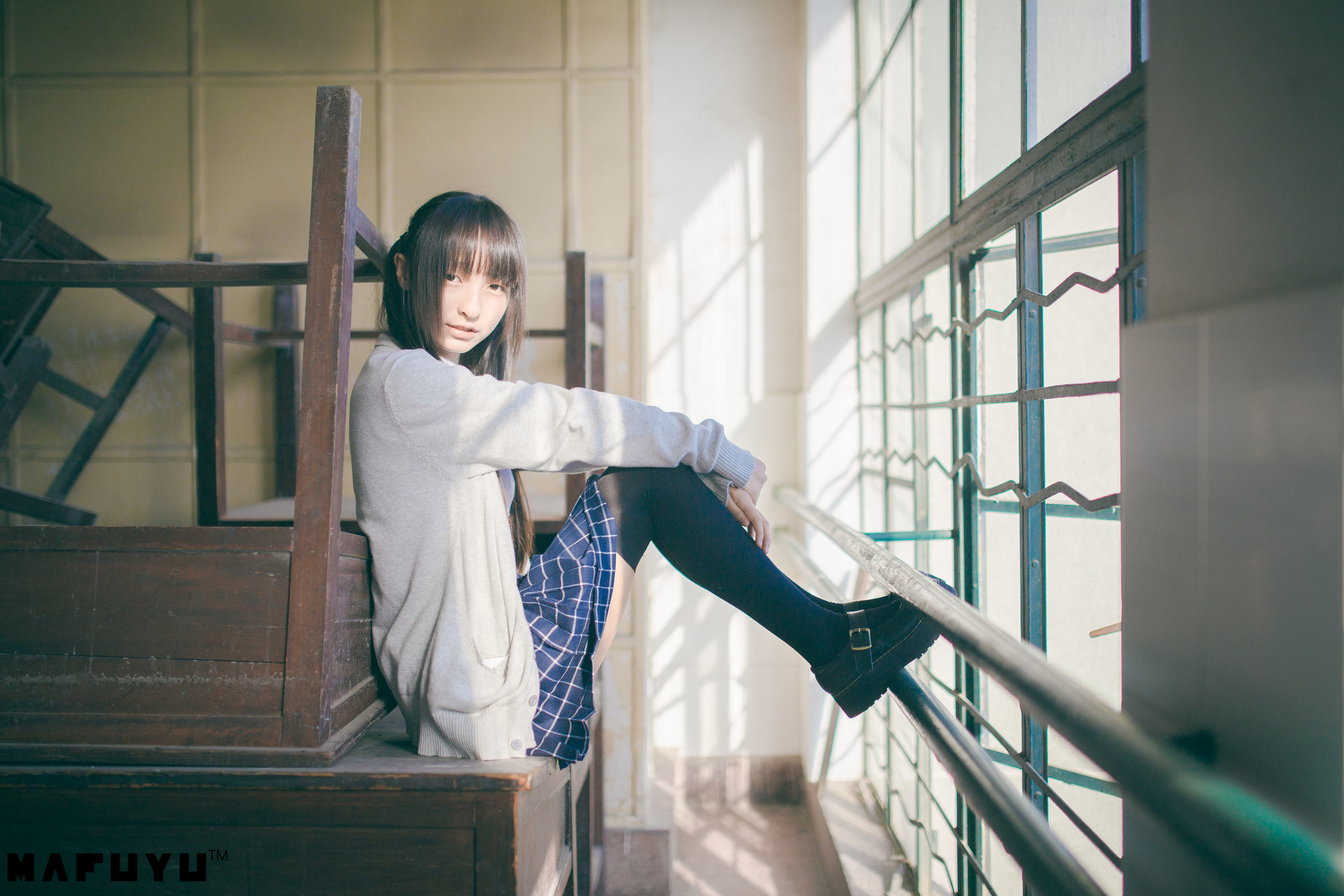  belle  COS] Kagura Ban Mafuyu - Bộ ảnh Series Áo đồng phục trường học Ánh Dương