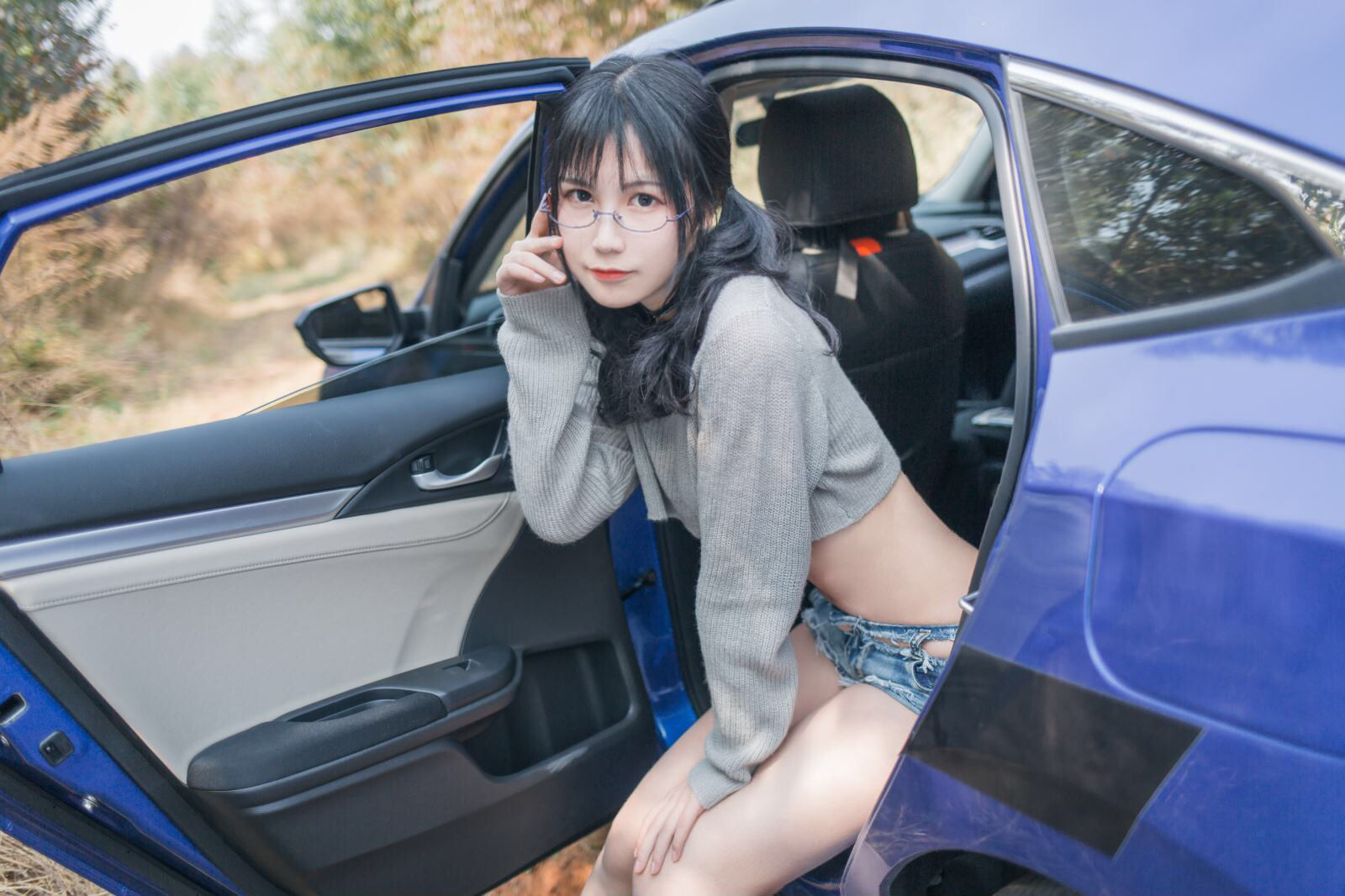 ลอริตะ คอสเพลย์] 逐月su - ภาคในรถ