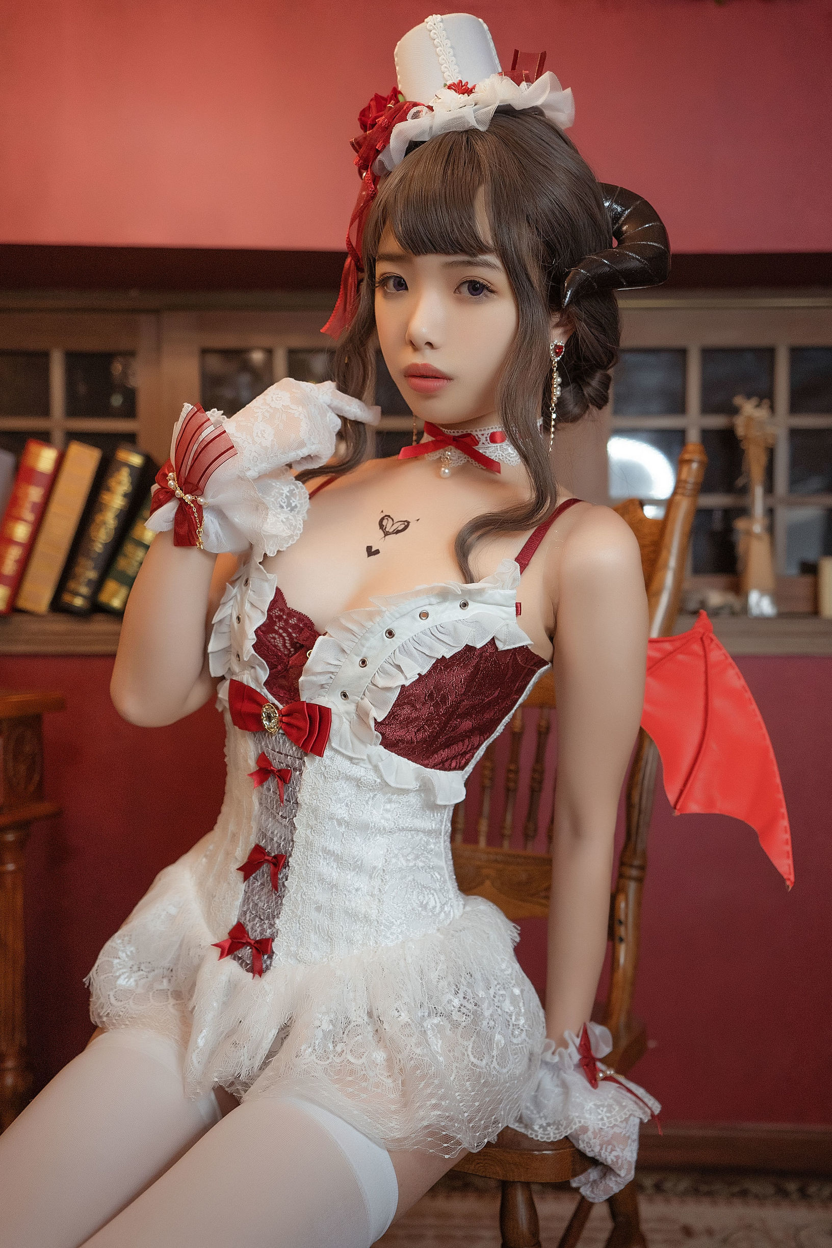 蘿莉COS] 雯妹 - 魅魔 優雅的惡魔
