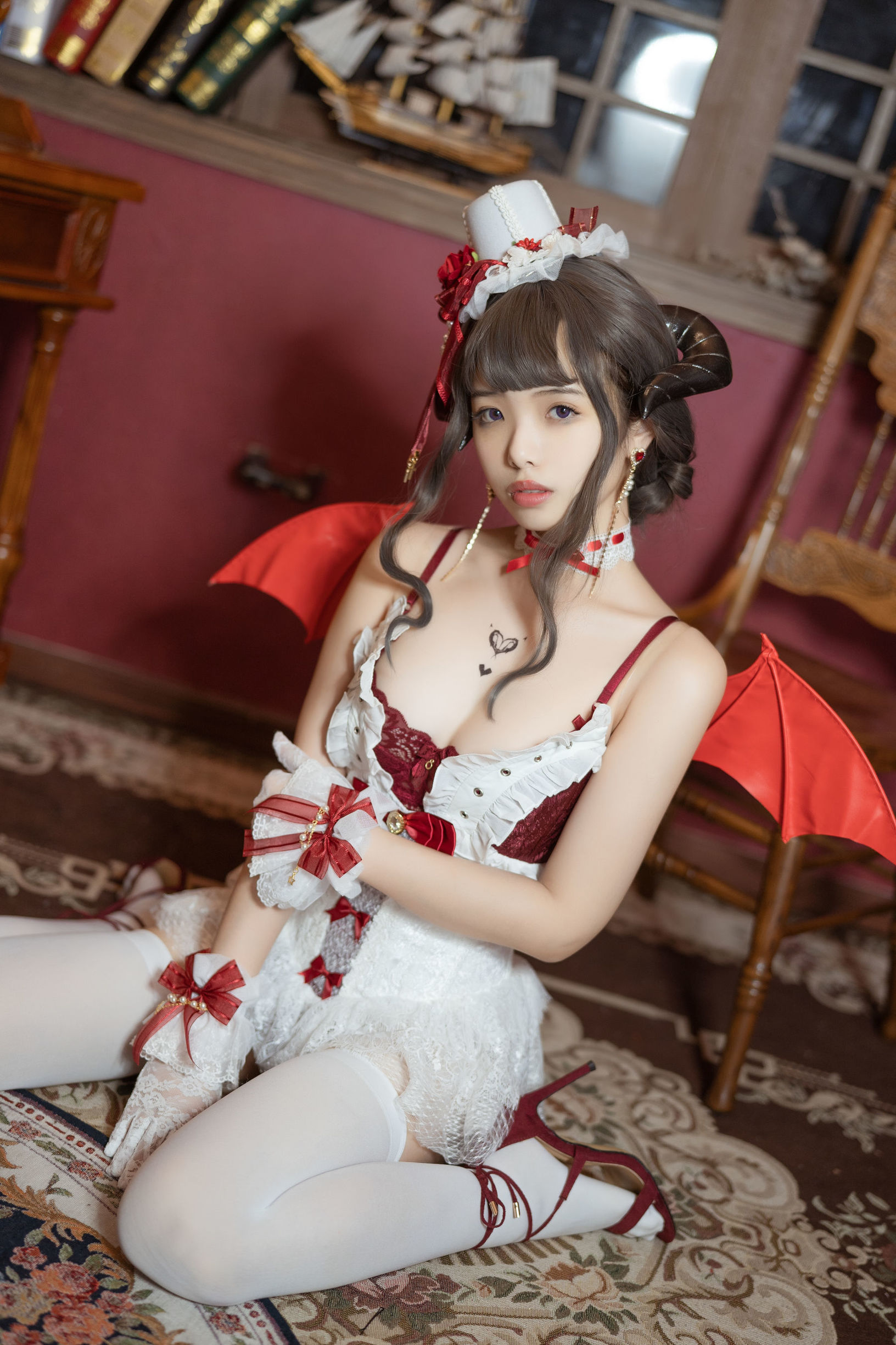 蘿莉COS] 雯妹 - 魅魔 優雅的惡魔