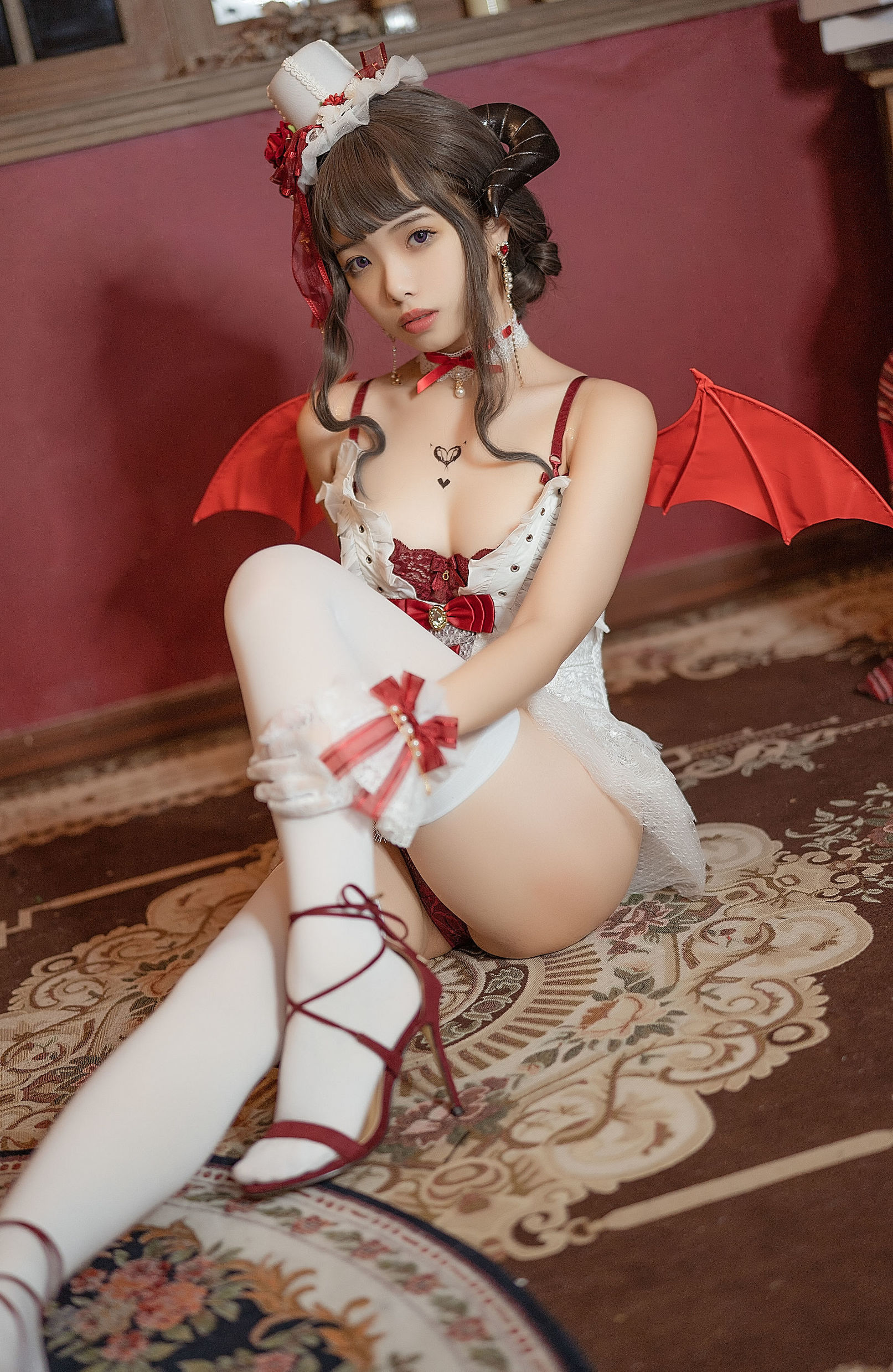 蘿莉COS] 雯妹 - 魅魔 優雅的惡魔