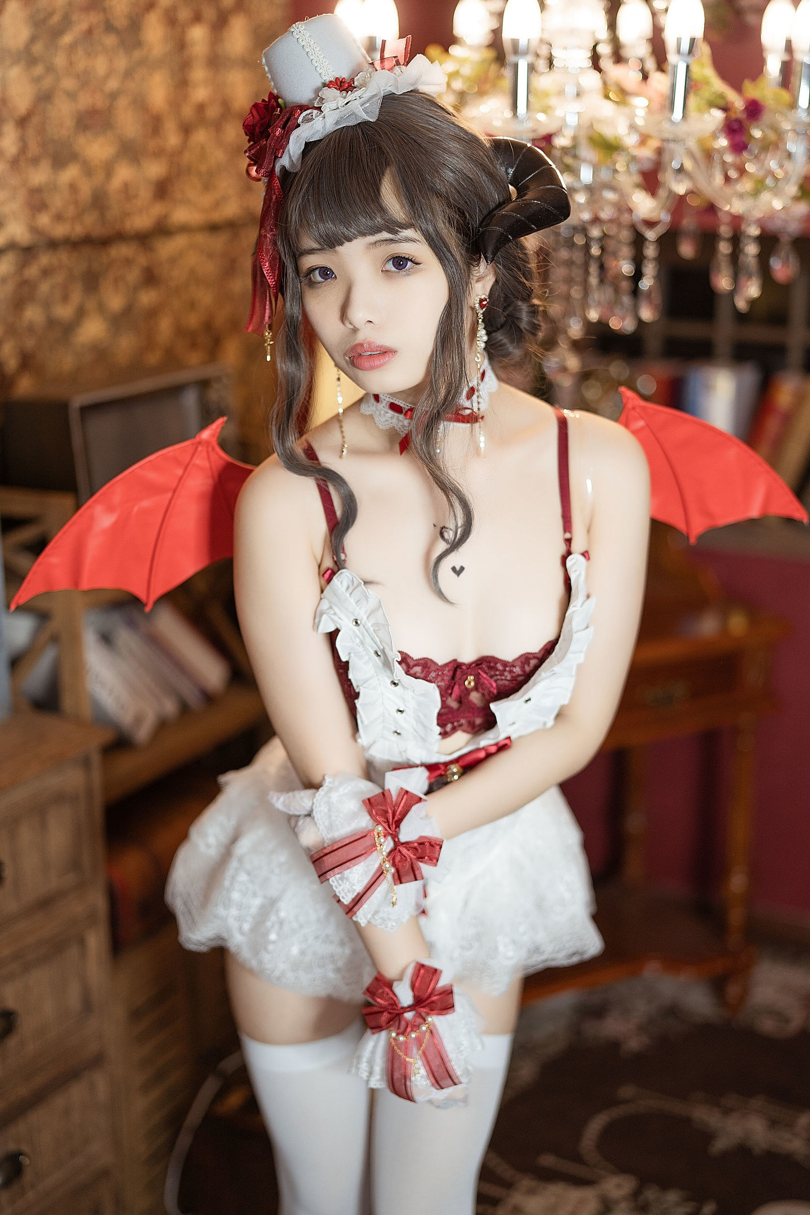 蘿莉COS] 雯妹 - 魅魔 優雅的惡魔