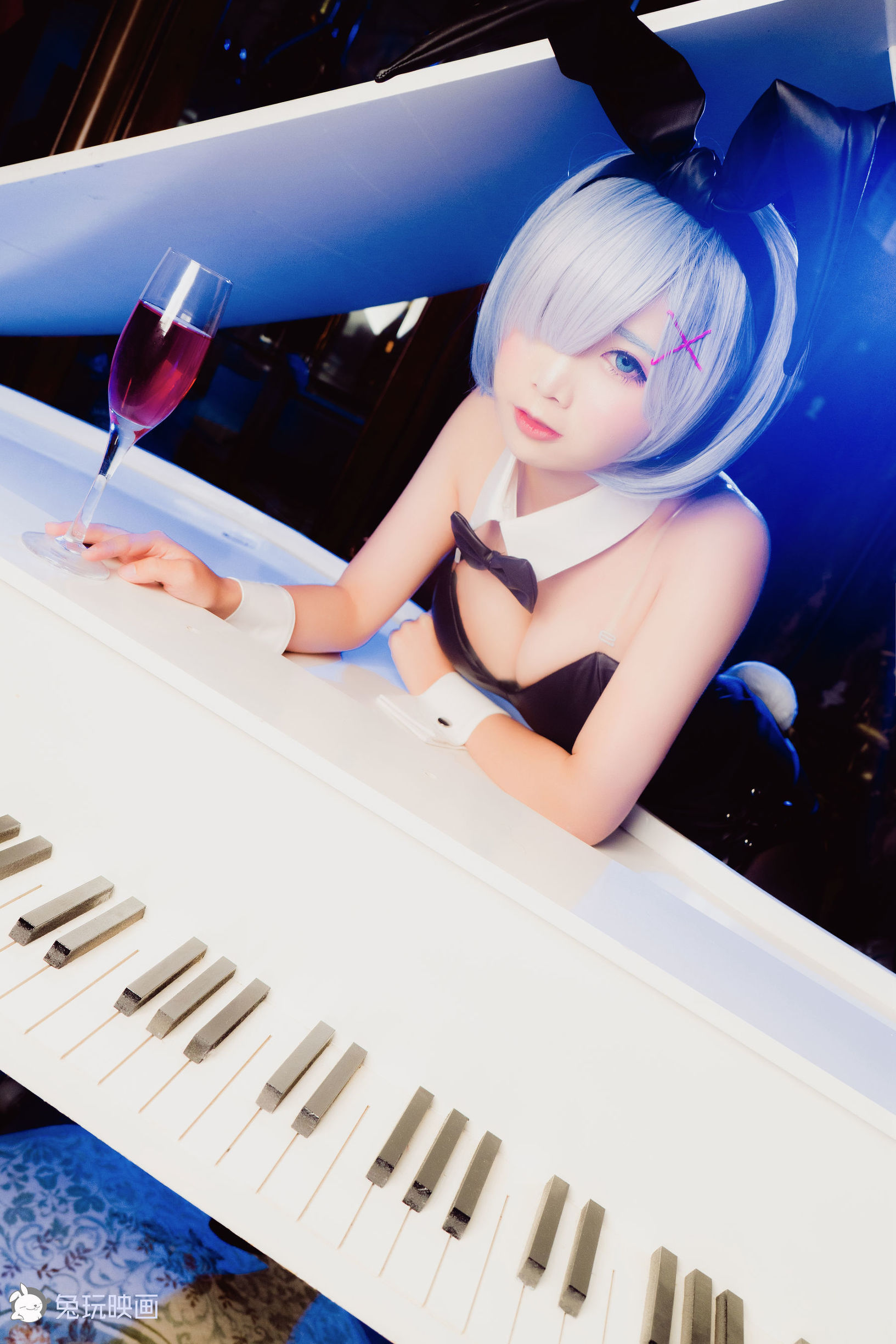 蘿莉COS] 麵餅仙兒 - 兔女郎