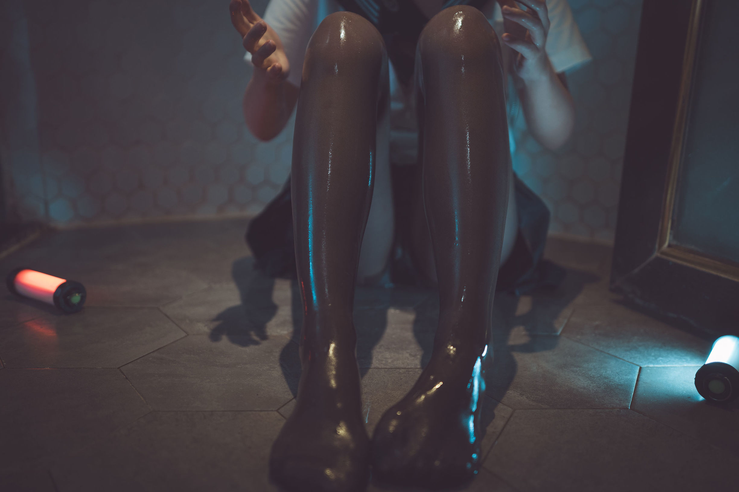 蘿莉COS] 麵餅仙兒 - 腦內少女 浴缸黑絲