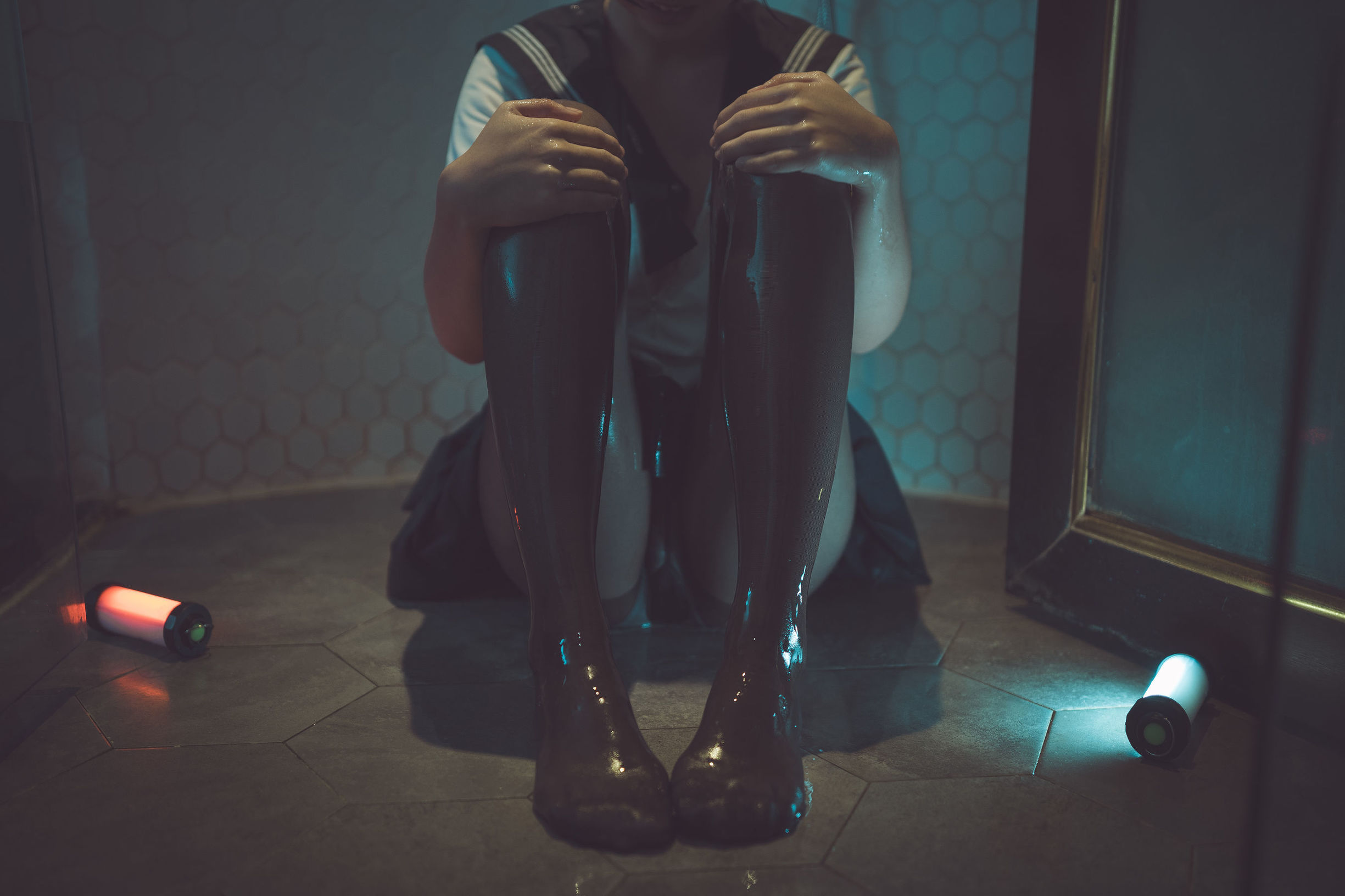 蘿莉COS] 麵餅仙兒 - 腦內少女 浴缸黑絲