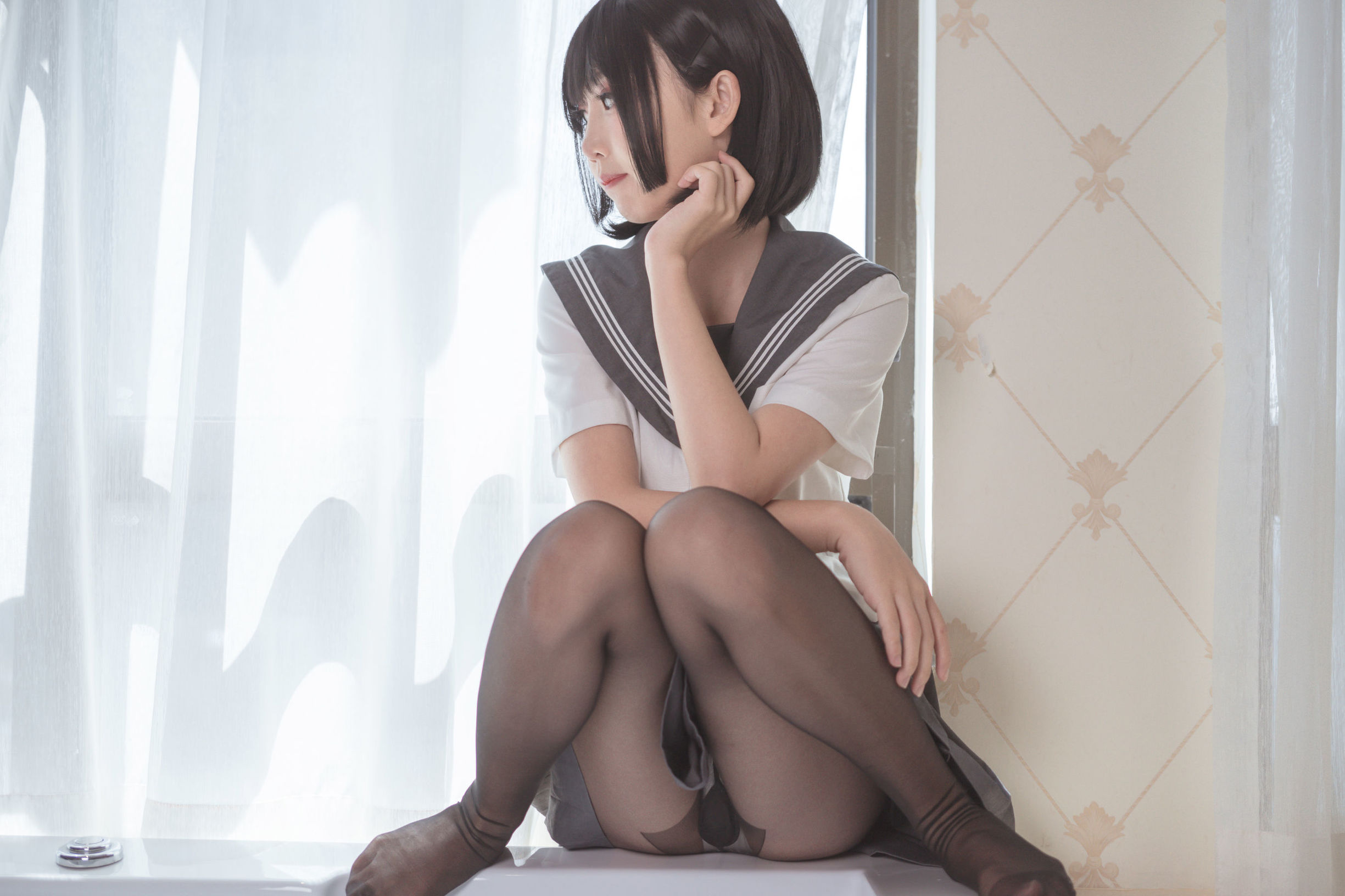 蘿莉COS] 麵餅仙兒 - 腦內少女 黑絲JK