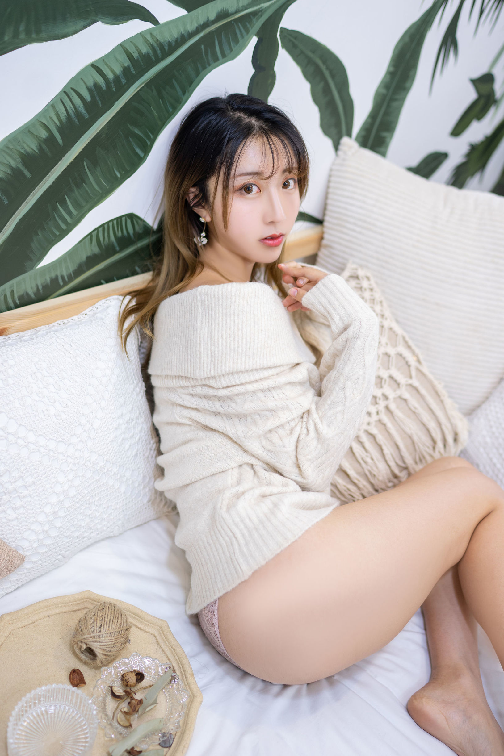 蘿莉COS] 黑川 - 年上女友 婚紗+毛衣