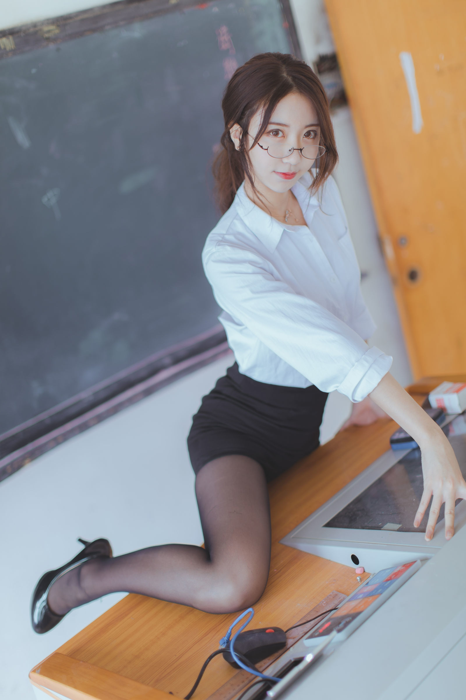 คอสเพลย์ ลอลิตะ] คุโรคาวะ - ครูถุงน่องดำ