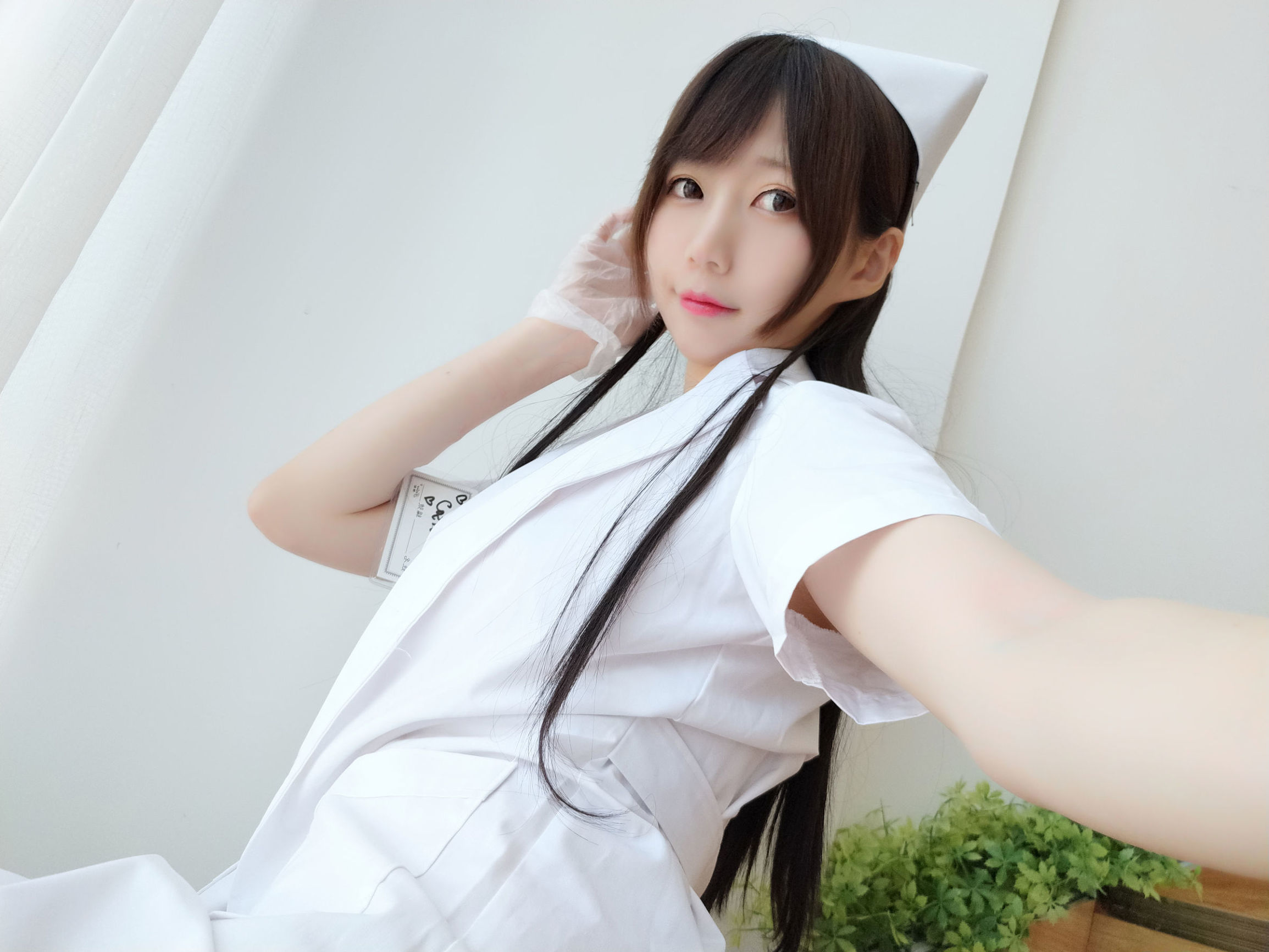  belle ta Cosplay] NAGISA Monster Meow Self-shot Series No. 002 White Silk Nurse
