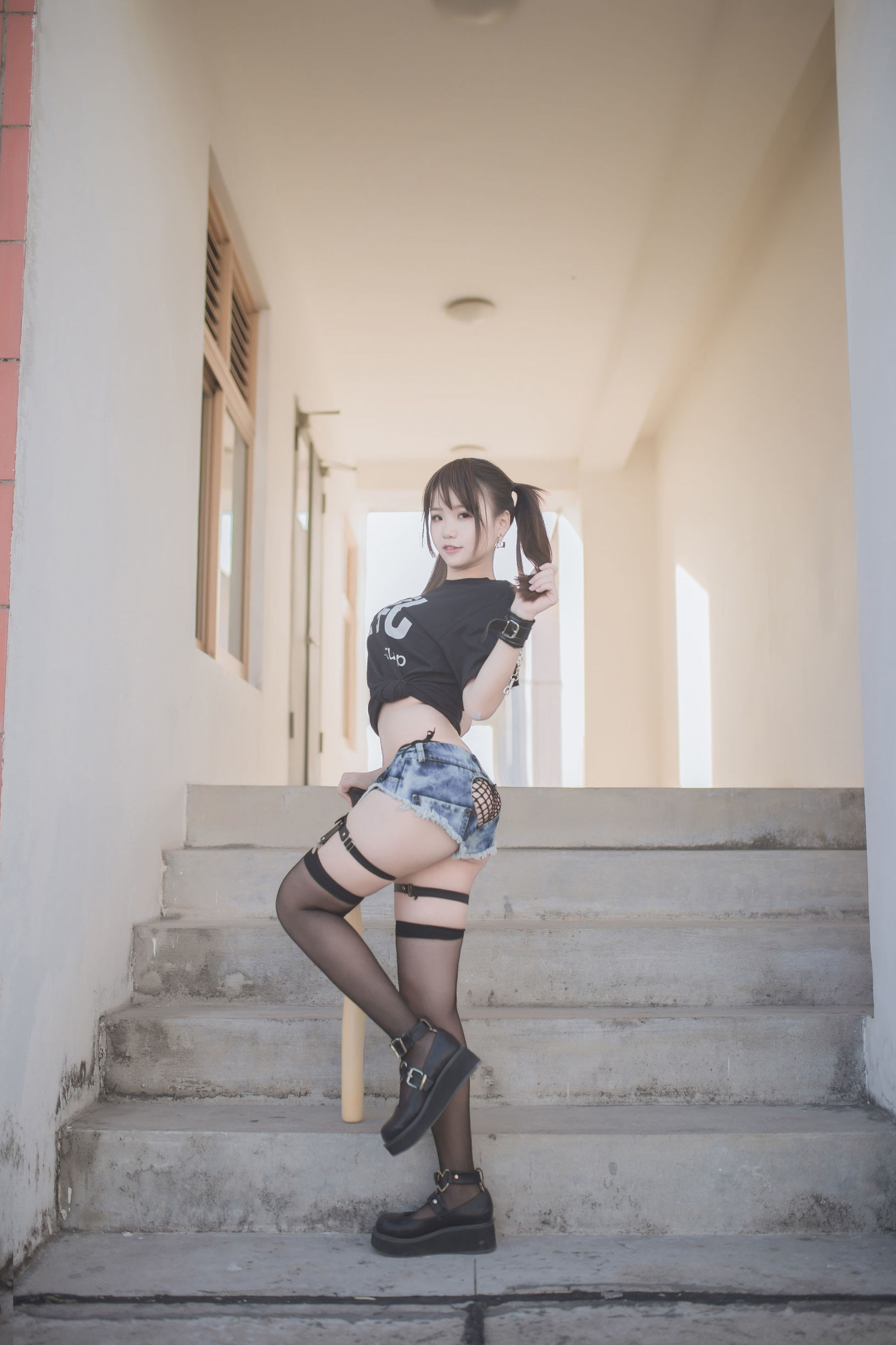 蘿莉COS] Yoko宅夏《巨乳》
