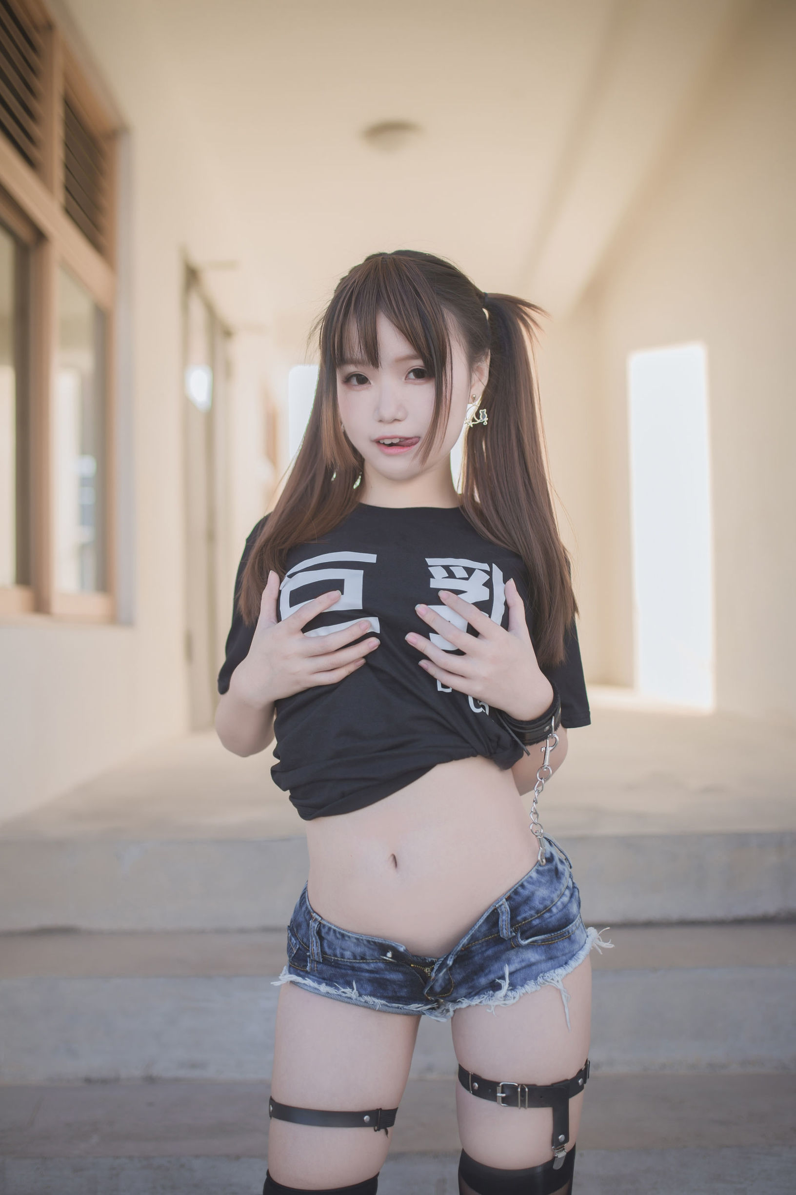 蘿莉COS] Yoko宅夏《巨乳》