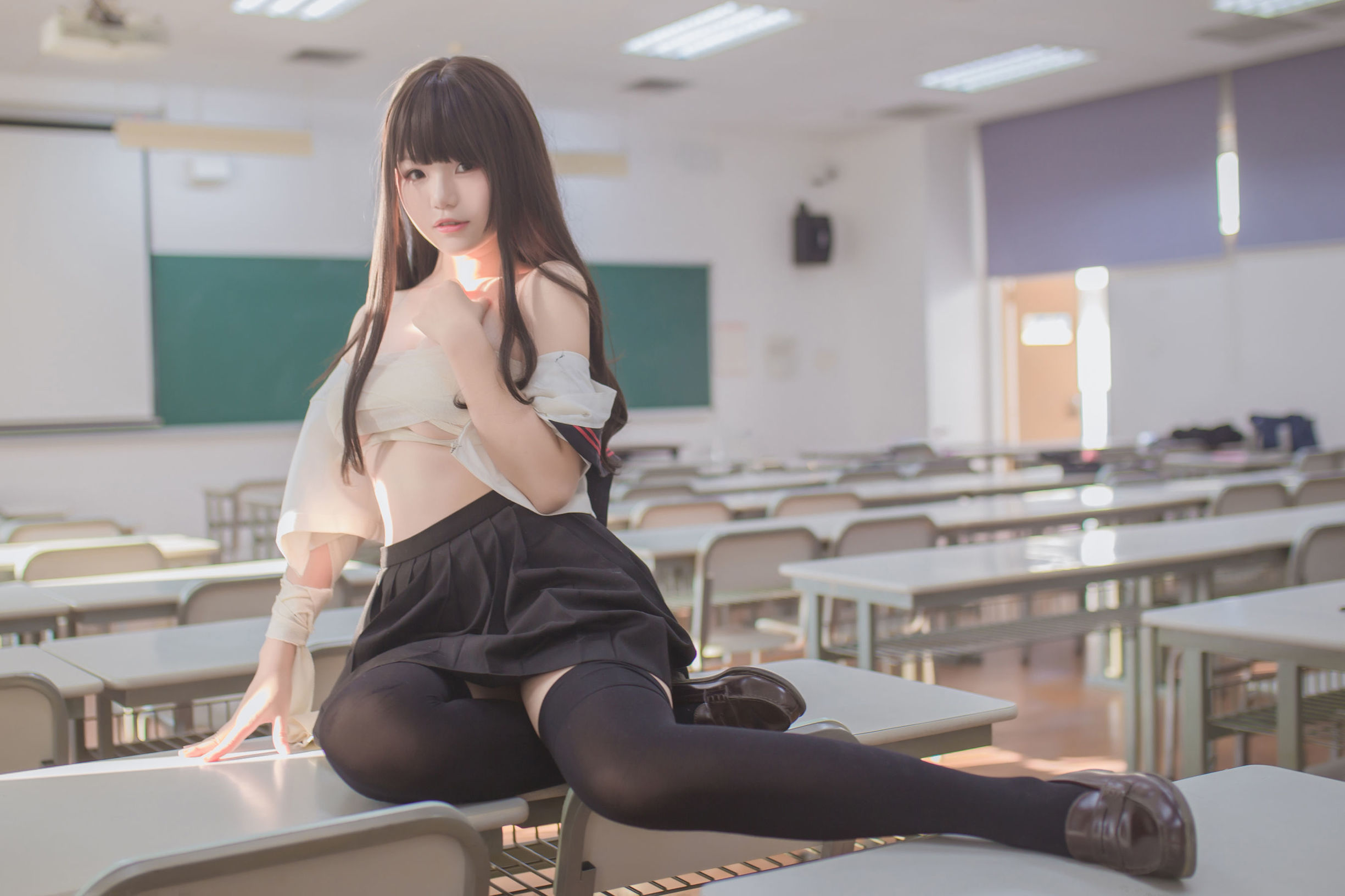  belle  Cosplay] Yoko Trại Hạ 《Vớ Đen JK》