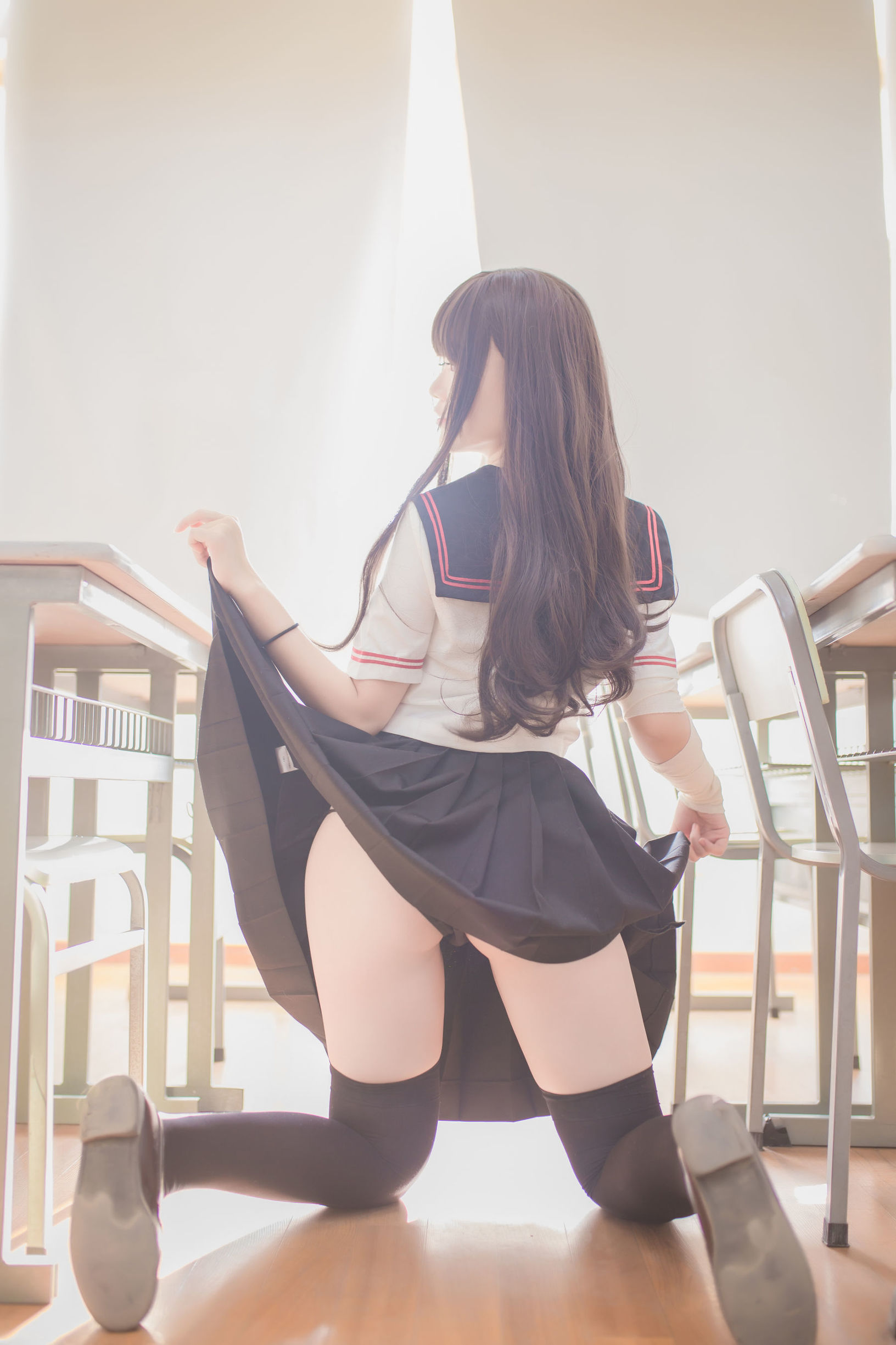 ロリCOS] ヨコ宅夏 《黒絲JK》