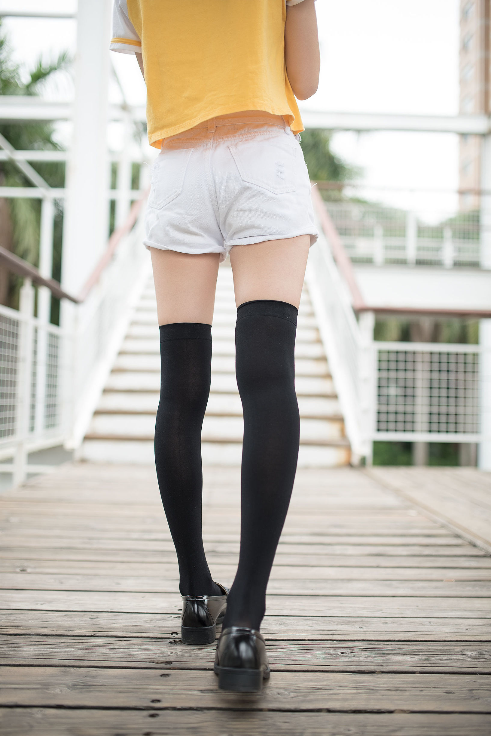 Realm of the Wind] No. 002 Black Silk Long Legs