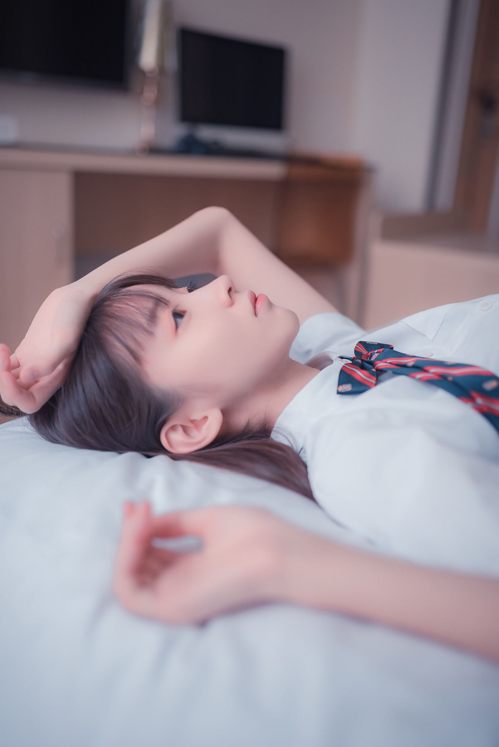 風の領域] NO.004 隣家の白いストッキングの清新な少女