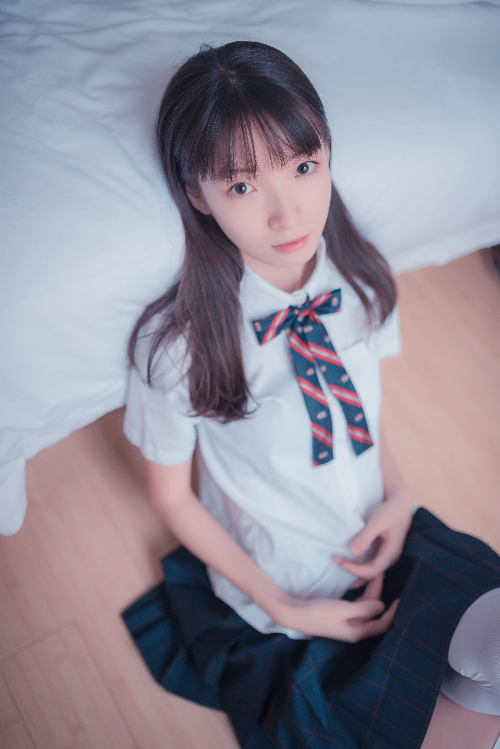 風の領域] NO.004 隣家の白いストッキングの清新な少女