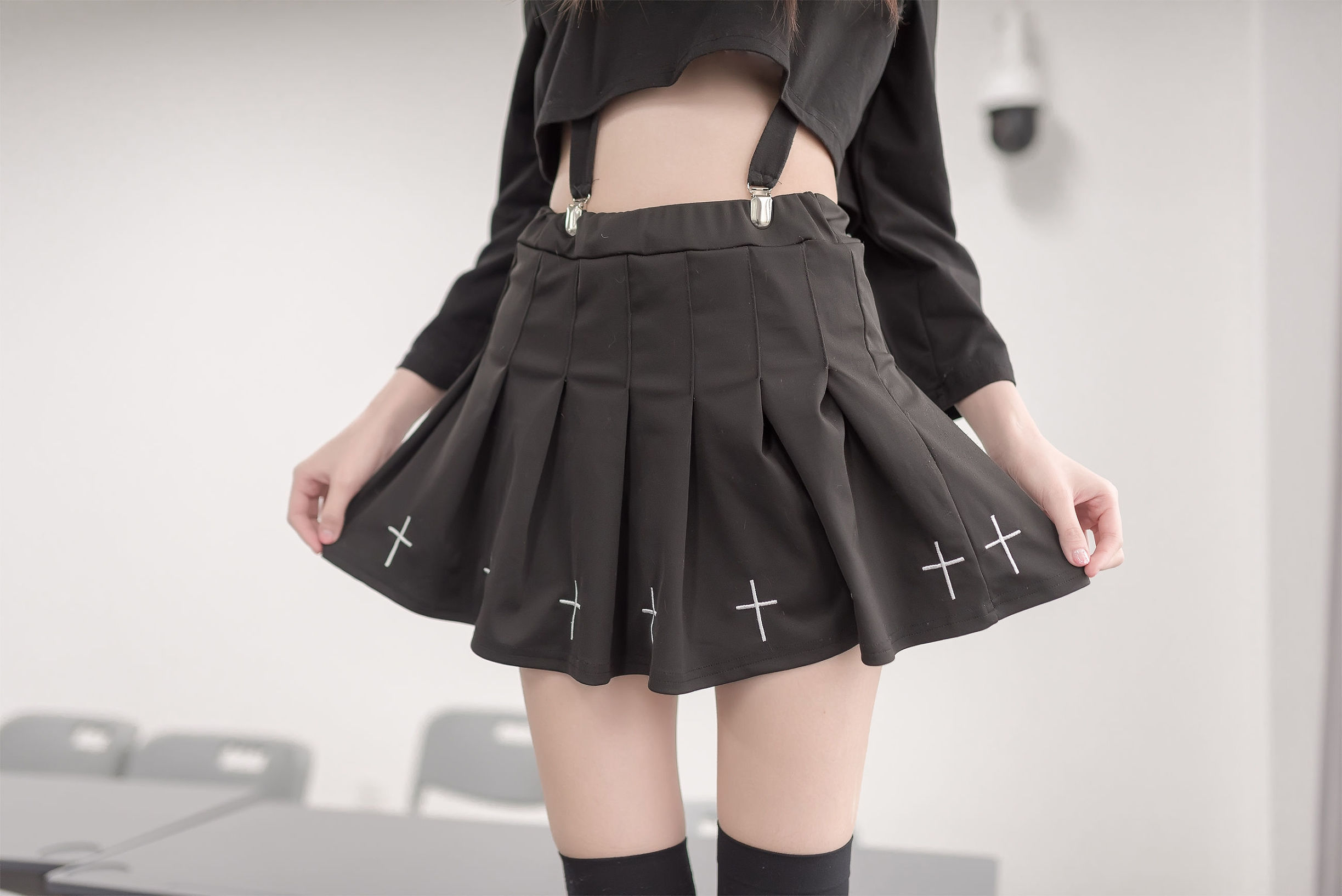 風の領域] NO.011 教室黒絲修長美脚