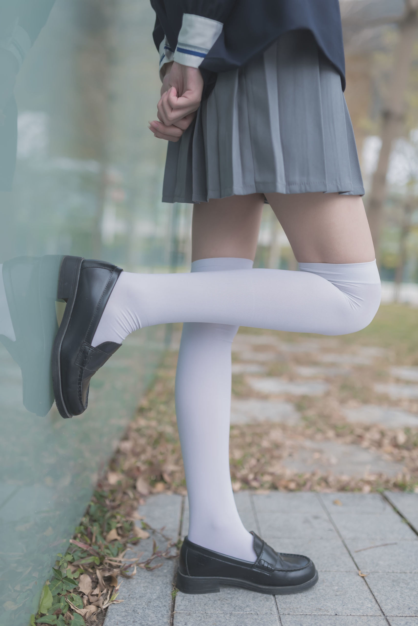 Wind Domain] No. 021: Schoolgirl Outdoor Black Silk 1