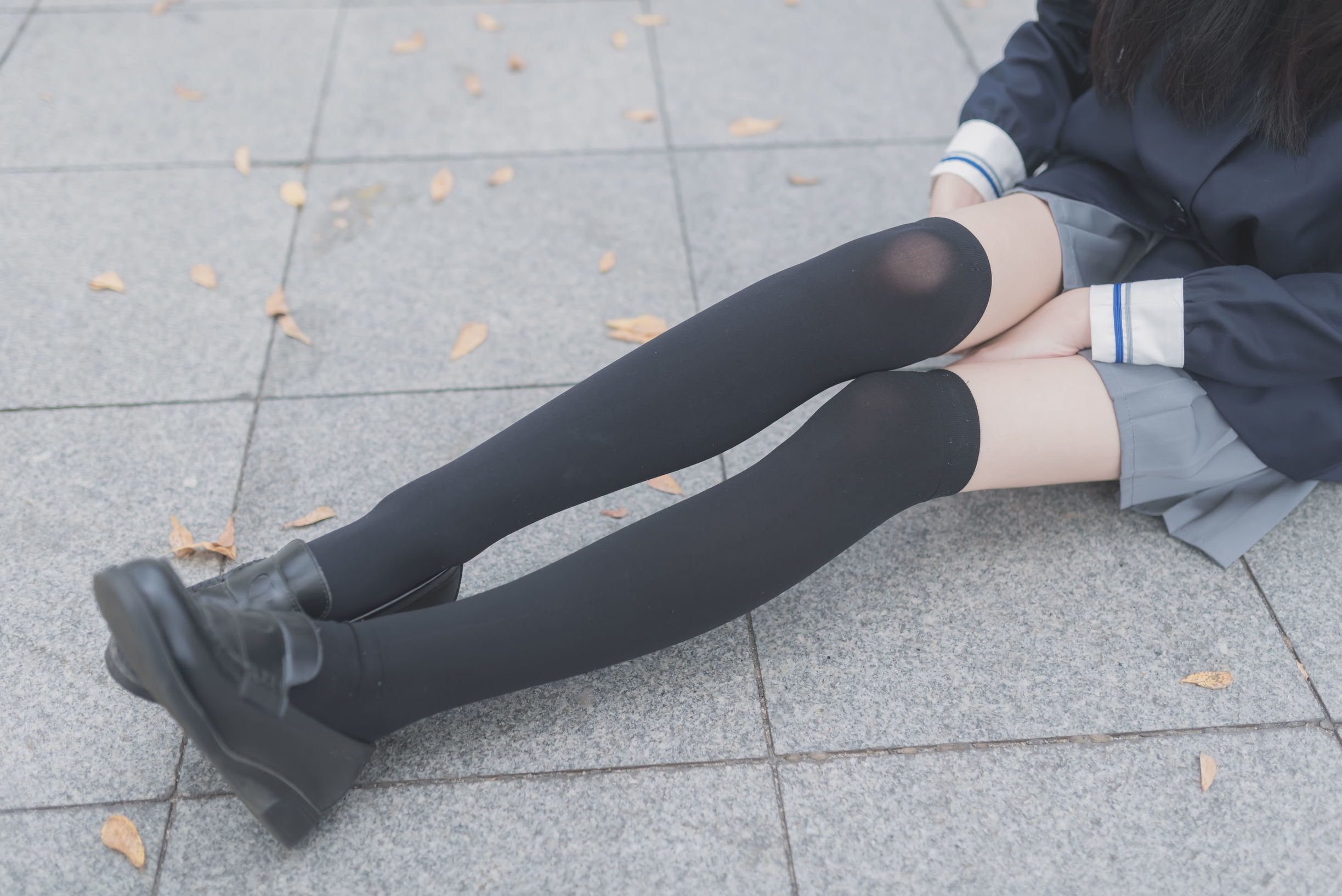 Wind Domain] No. 021: Schoolgirl Outdoor Black Silk 1