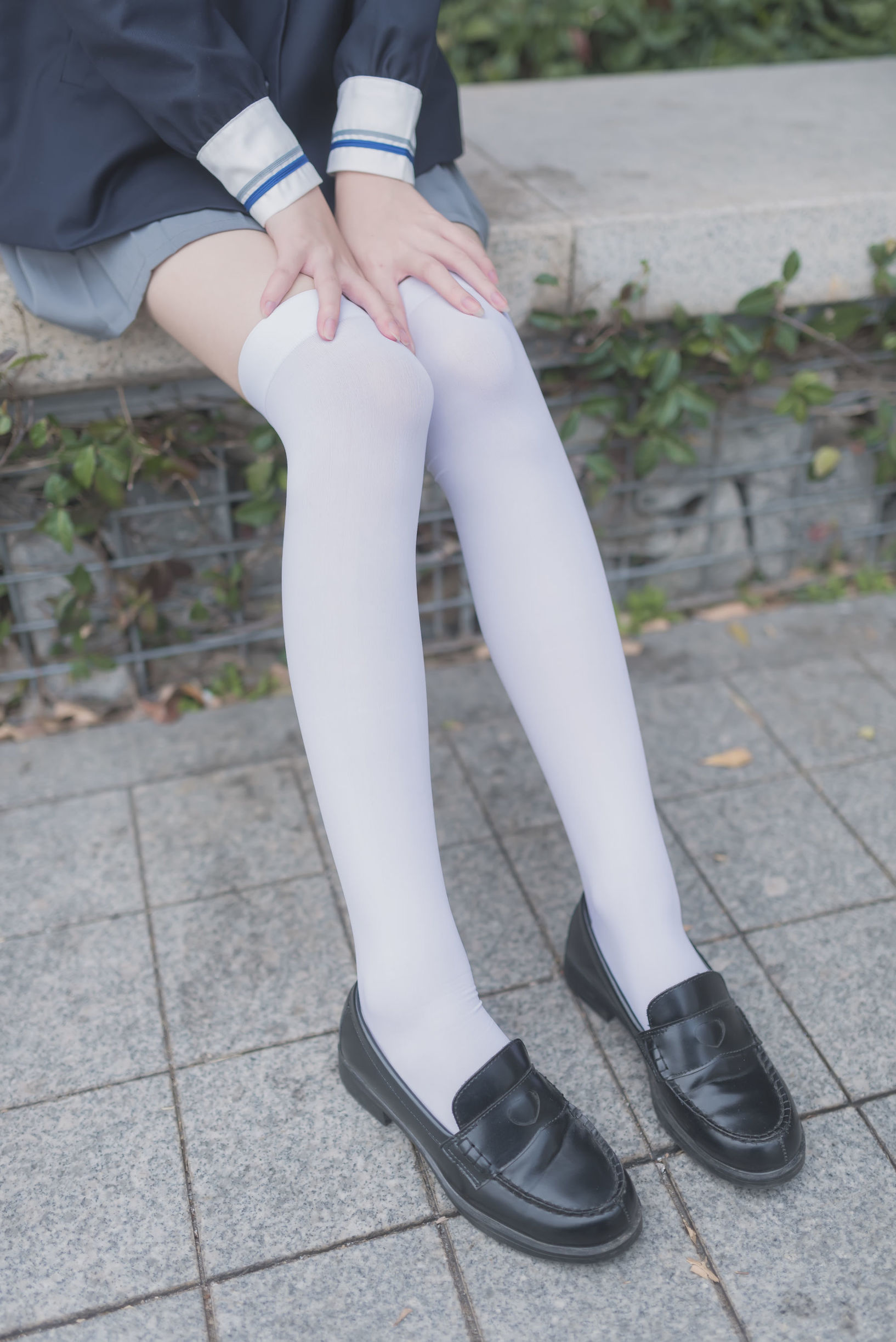 Wind Domain] No. 021: Schoolgirl Outdoor Black Silk 1