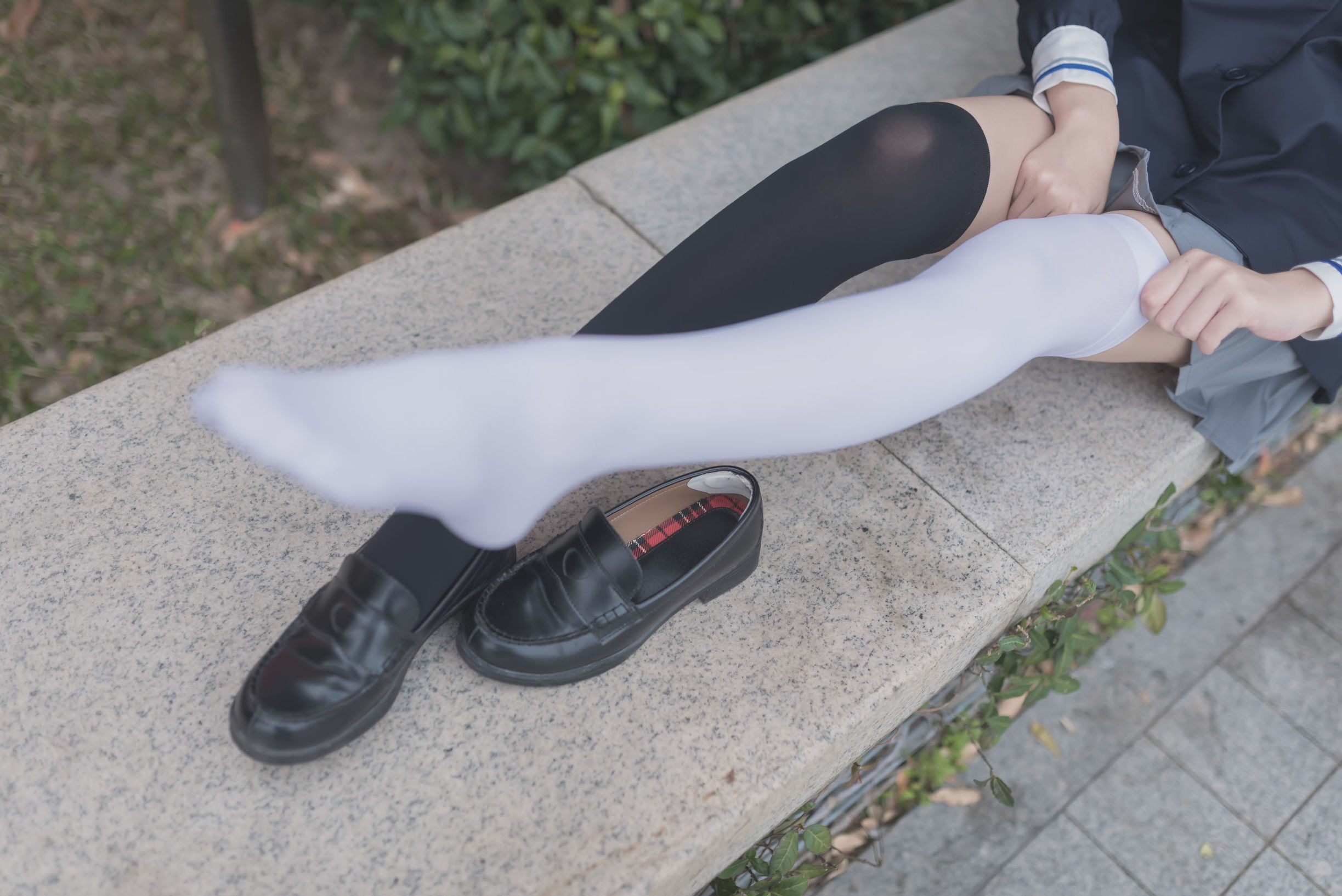 Wind Domain] No. 021: Schoolgirl Outdoor Black Silk 1
