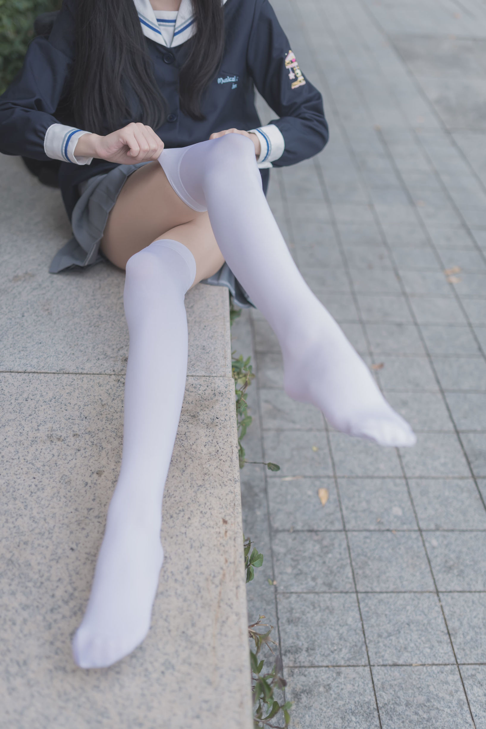 Wind Domain] No. 021: Schoolgirl Outdoor Black Silk 1