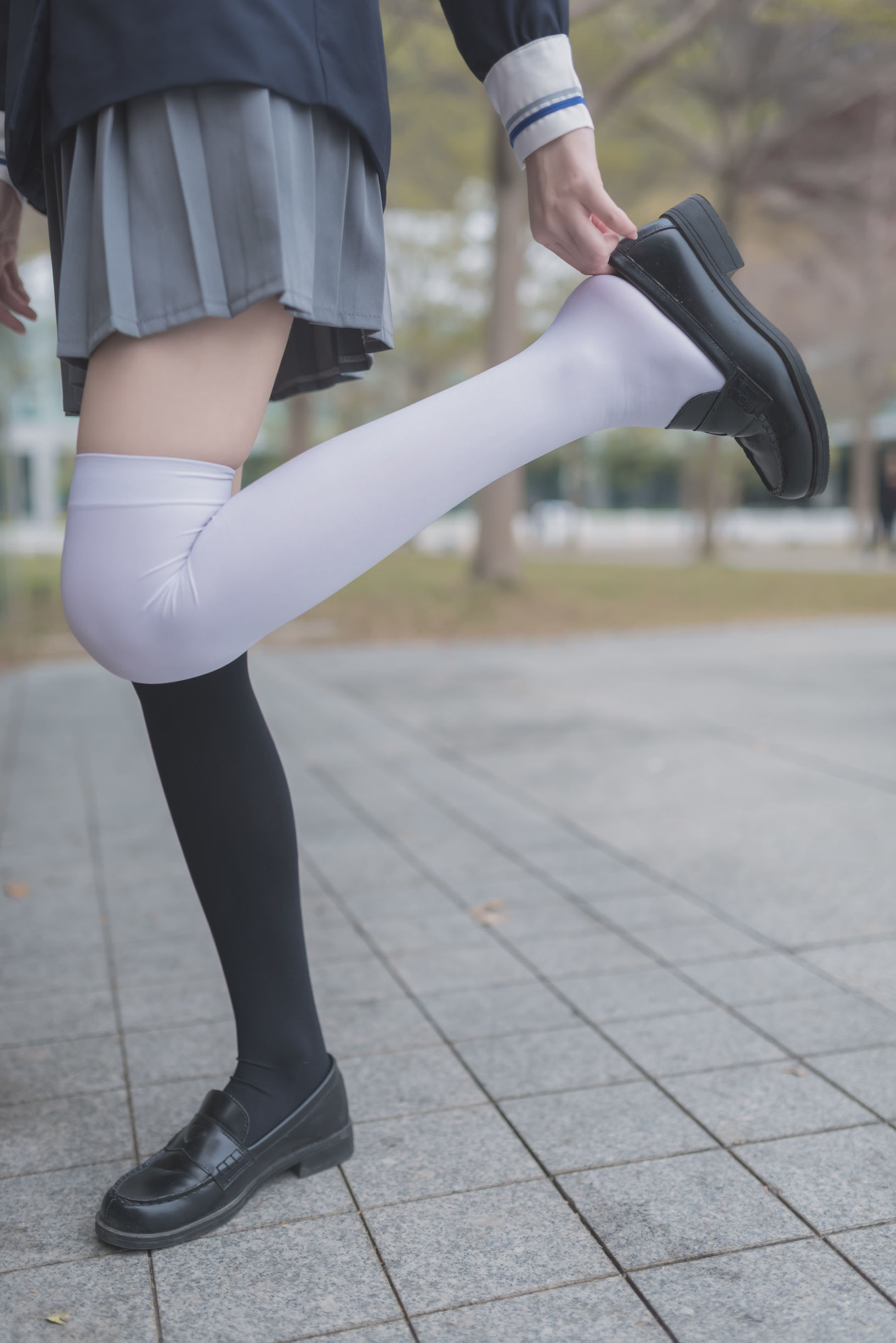 Wind Domain] No. 021: Schoolgirl Outdoor Black Silk 1