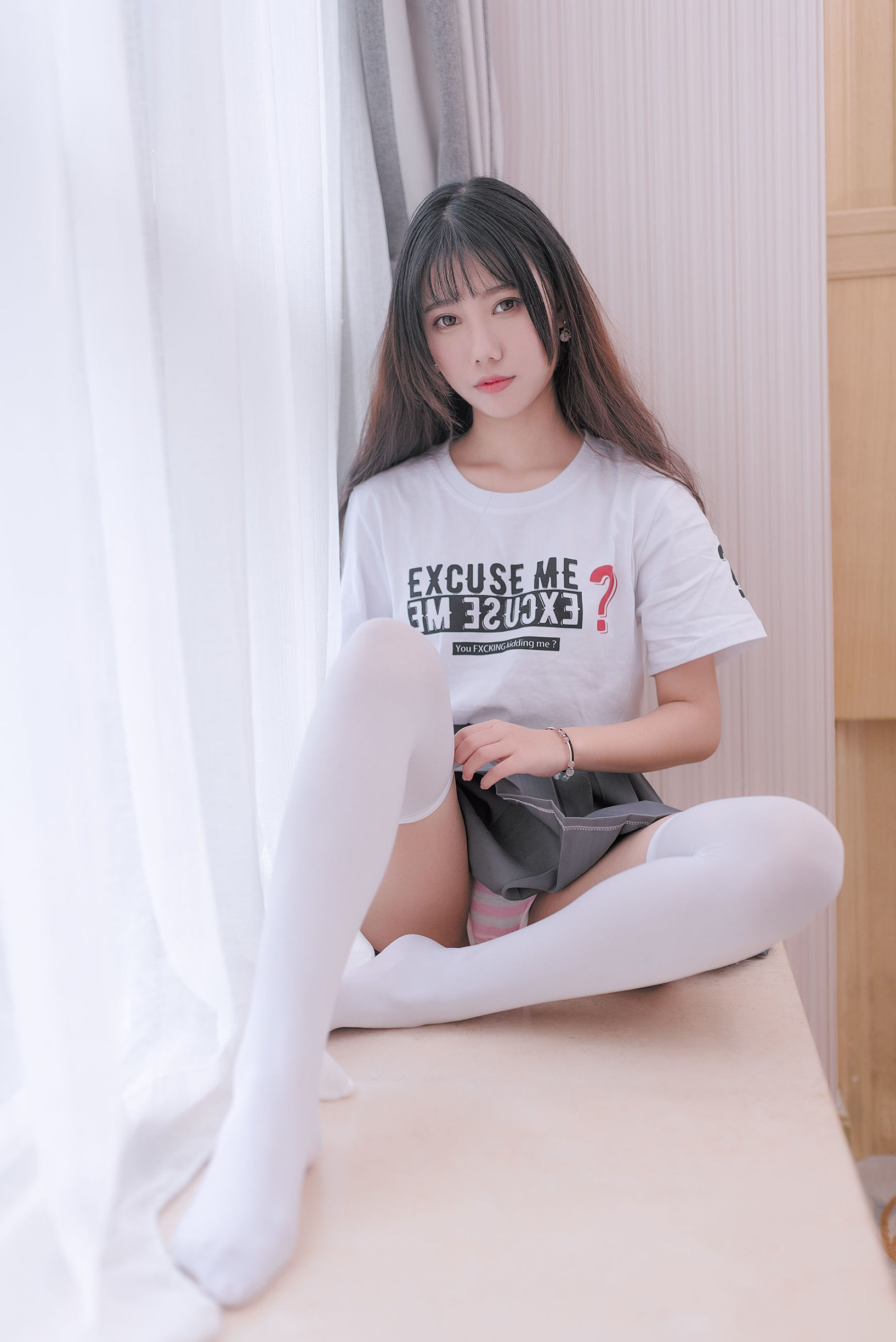 風の領域] NO.040 純真な女の子のセクシーな白いシルク