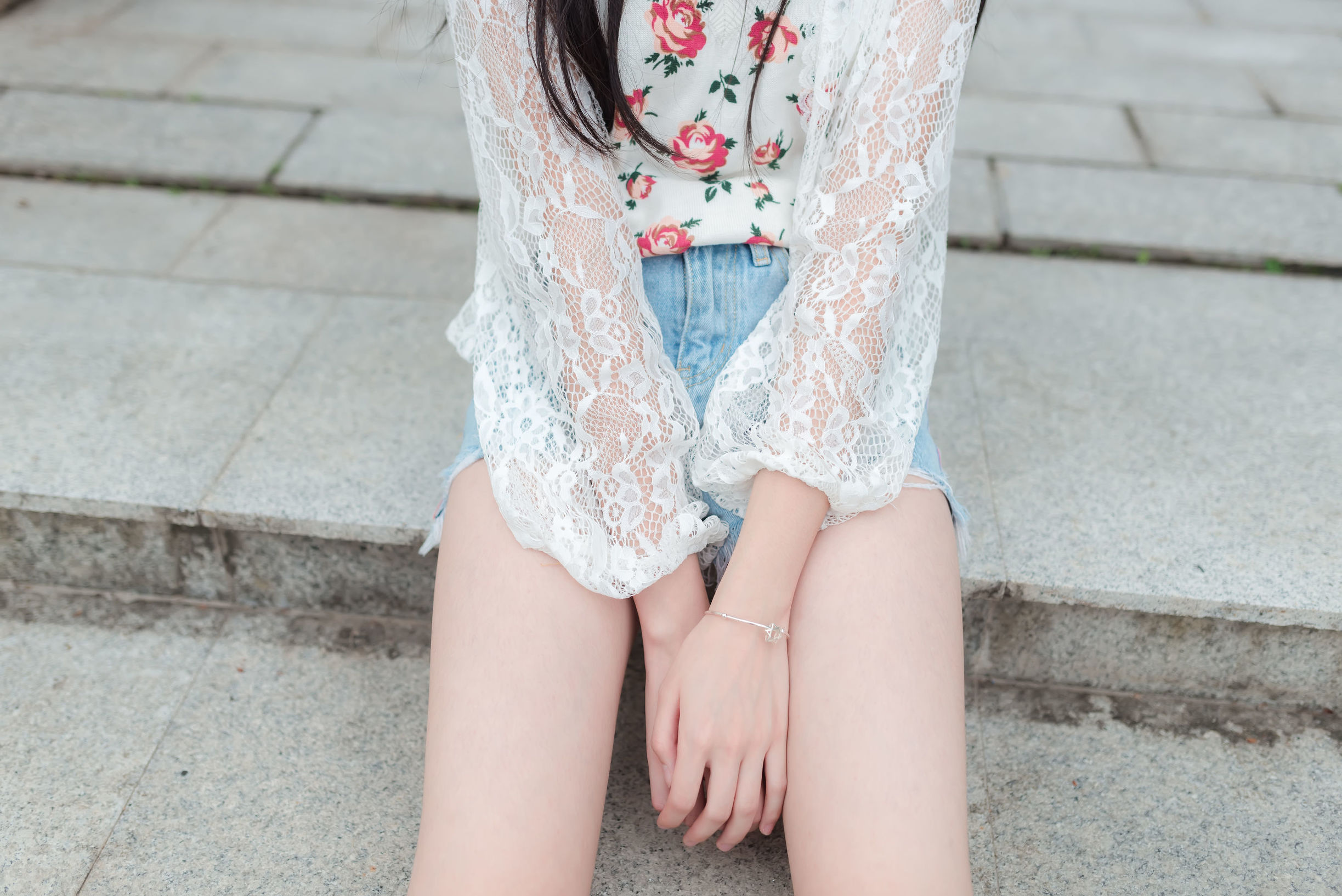 Realm of the Wind] No. 042: Bare Beautiful Legs Fresh Maiden Style Photobook