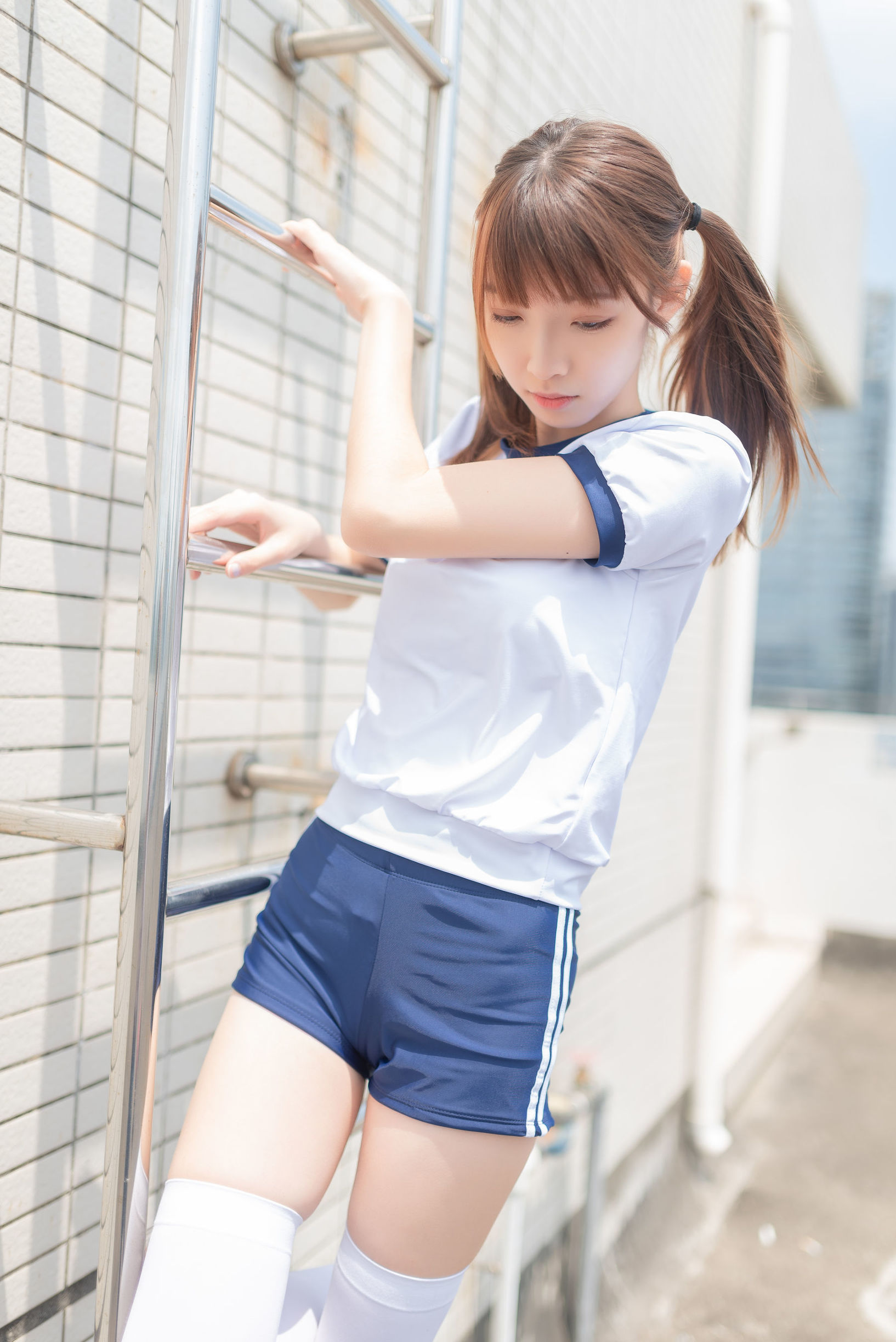 風の領域] NO.045 清新な体操服の白い絲の少女 写真集