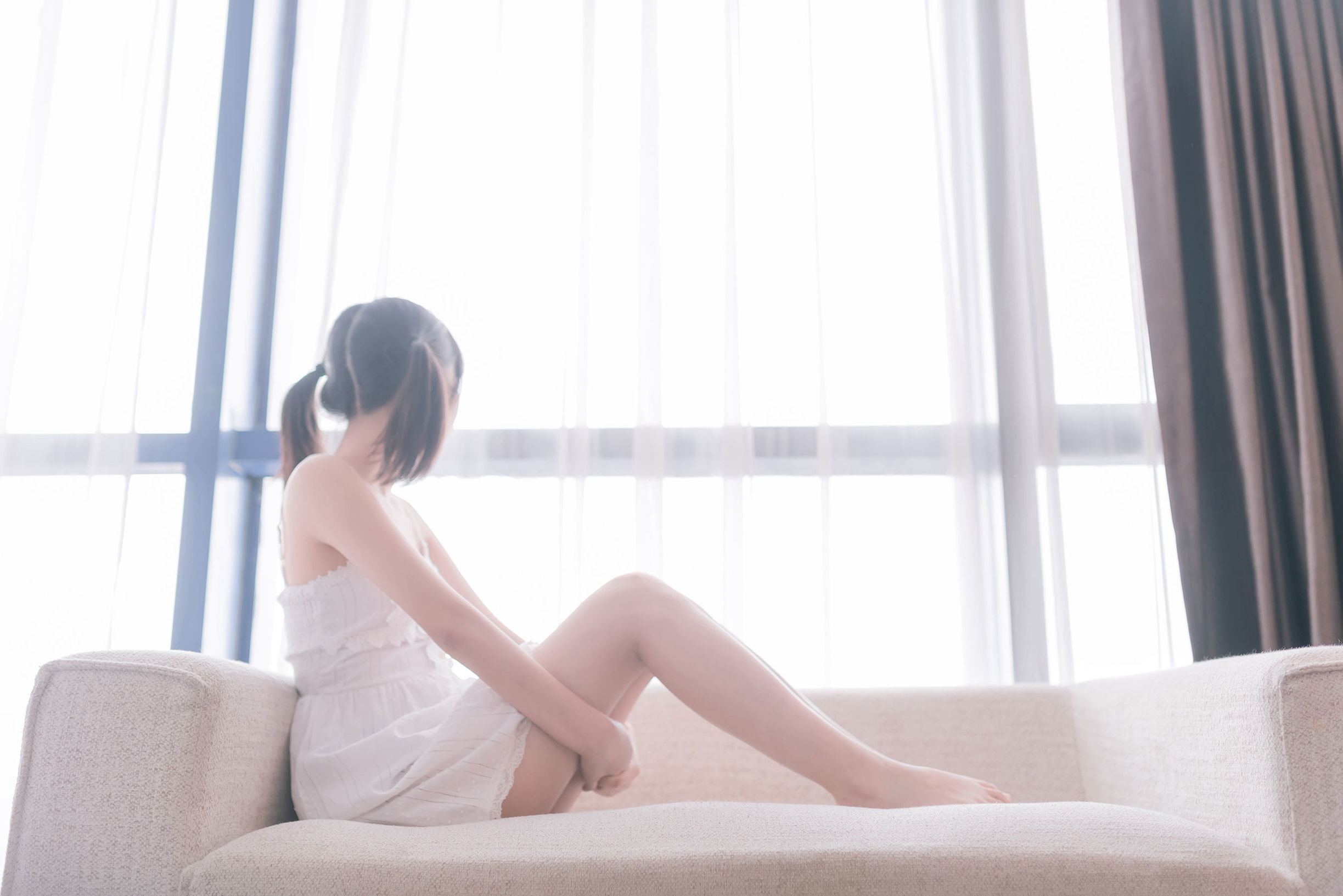 風の領域] No.083 清涼な少女の裸足