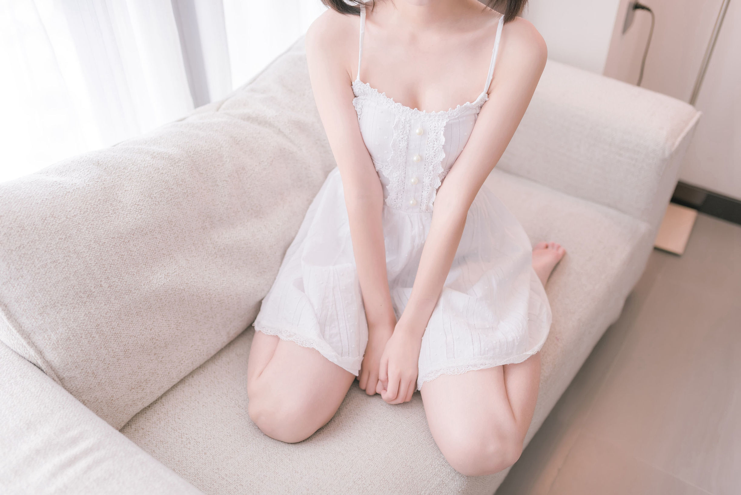 風の領域] No.083 清涼な少女の裸足