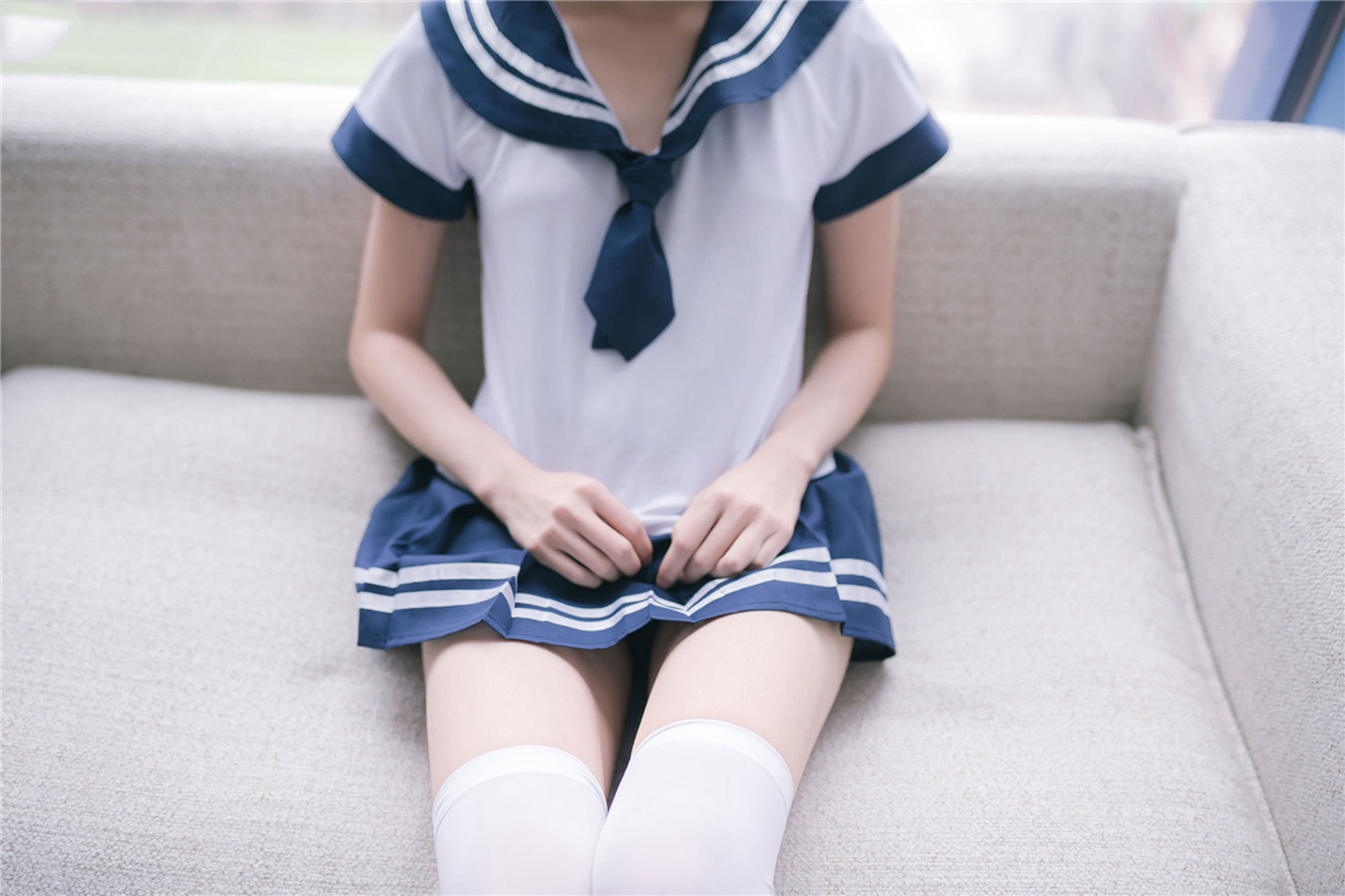 風の領域] NO.084 白絹セーラー服