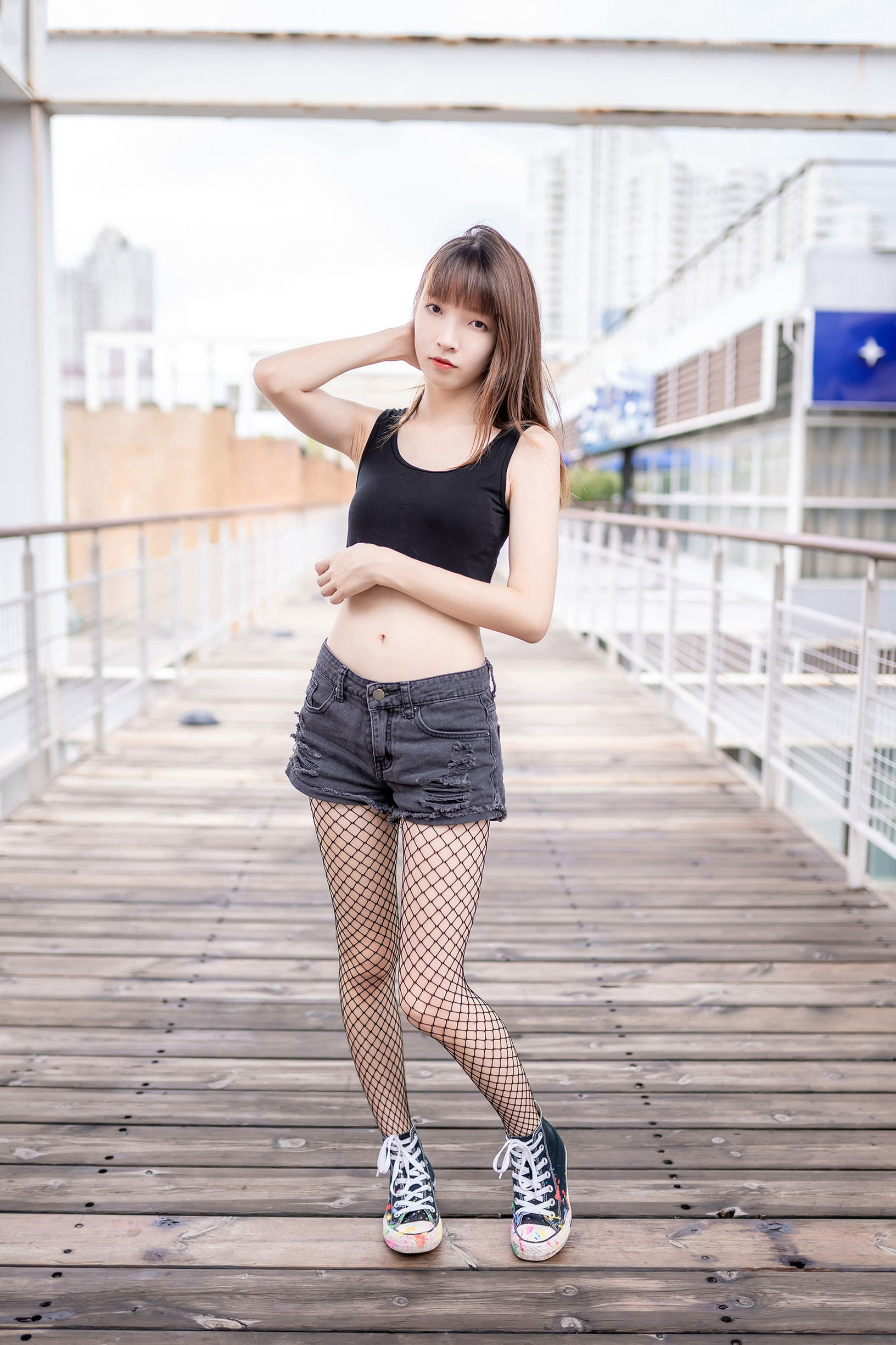 Phong Chi Linh Vực] NO.094 Quần short bò siêu ngắn và vớ lưới đen
